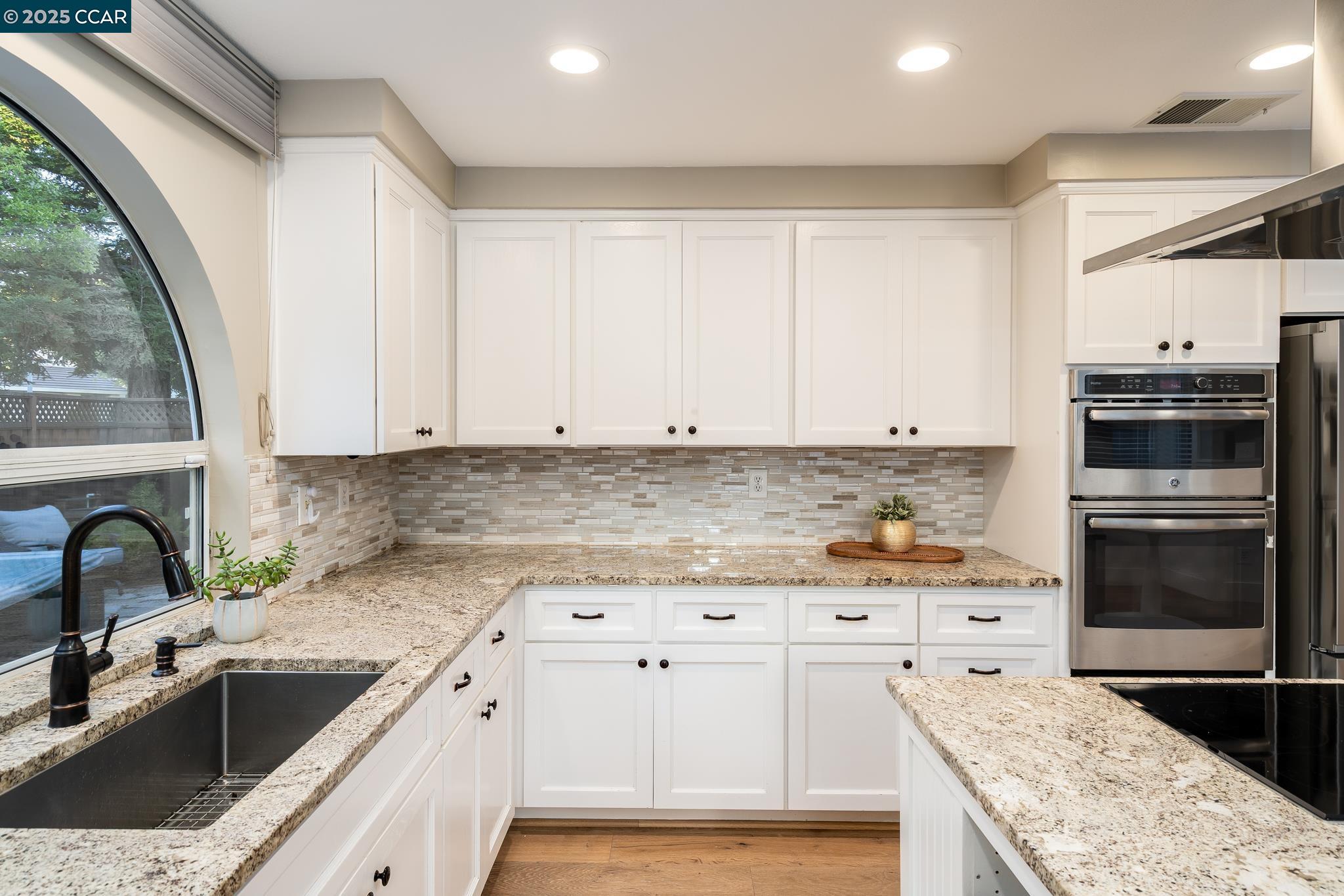 Detail Gallery Image 10 of 35 For 200 Hat Creek Ct, San Ramon,  CA 94582 - 4 Beds | 3 Baths