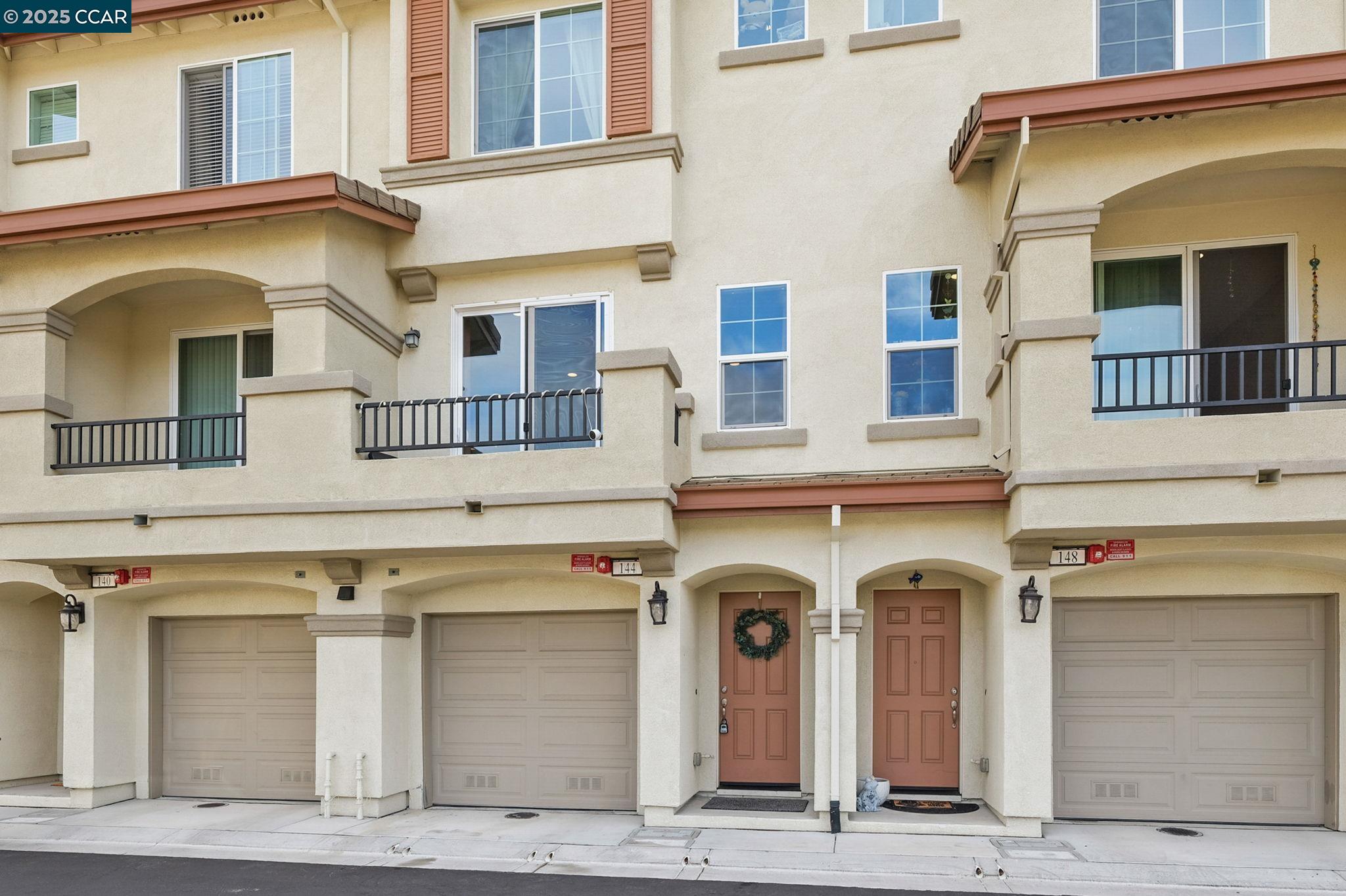 MLS: 41105976 Condo For Sale
