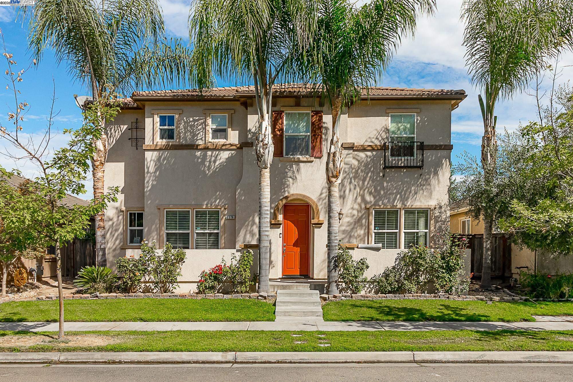 Detail Gallery Image 1 of 37 For 2376 Shire Way, Oakdale,  CA 95361 - 5 Beds | 3 Baths