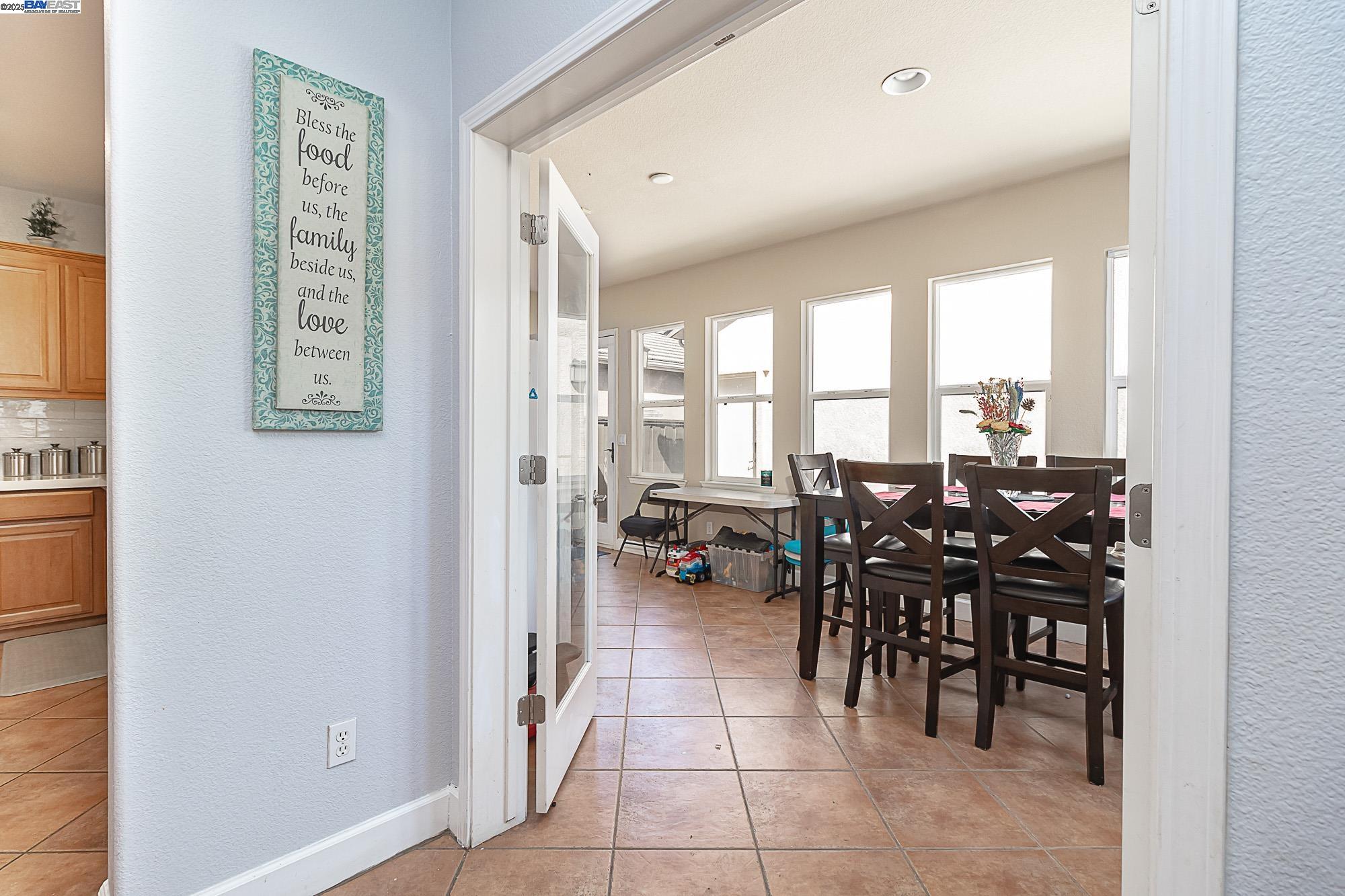 Detail Gallery Image 18 of 37 For 2376 Shire Way, Oakdale,  CA 95361 - 5 Beds | 3 Baths