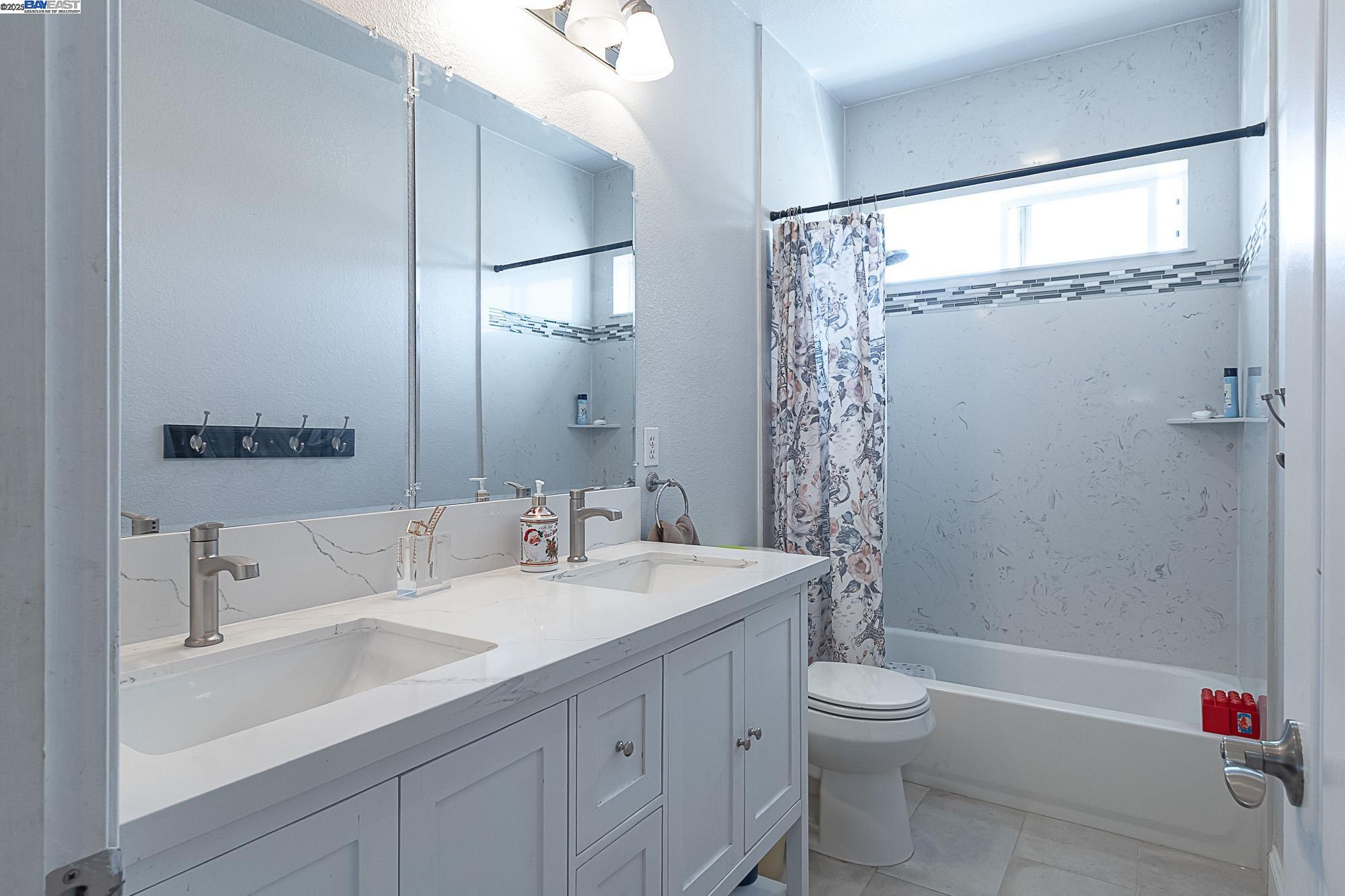 Detail Gallery Image 34 of 37 For 2376 Shire Way, Oakdale,  CA 95361 - 5 Beds | 3 Baths