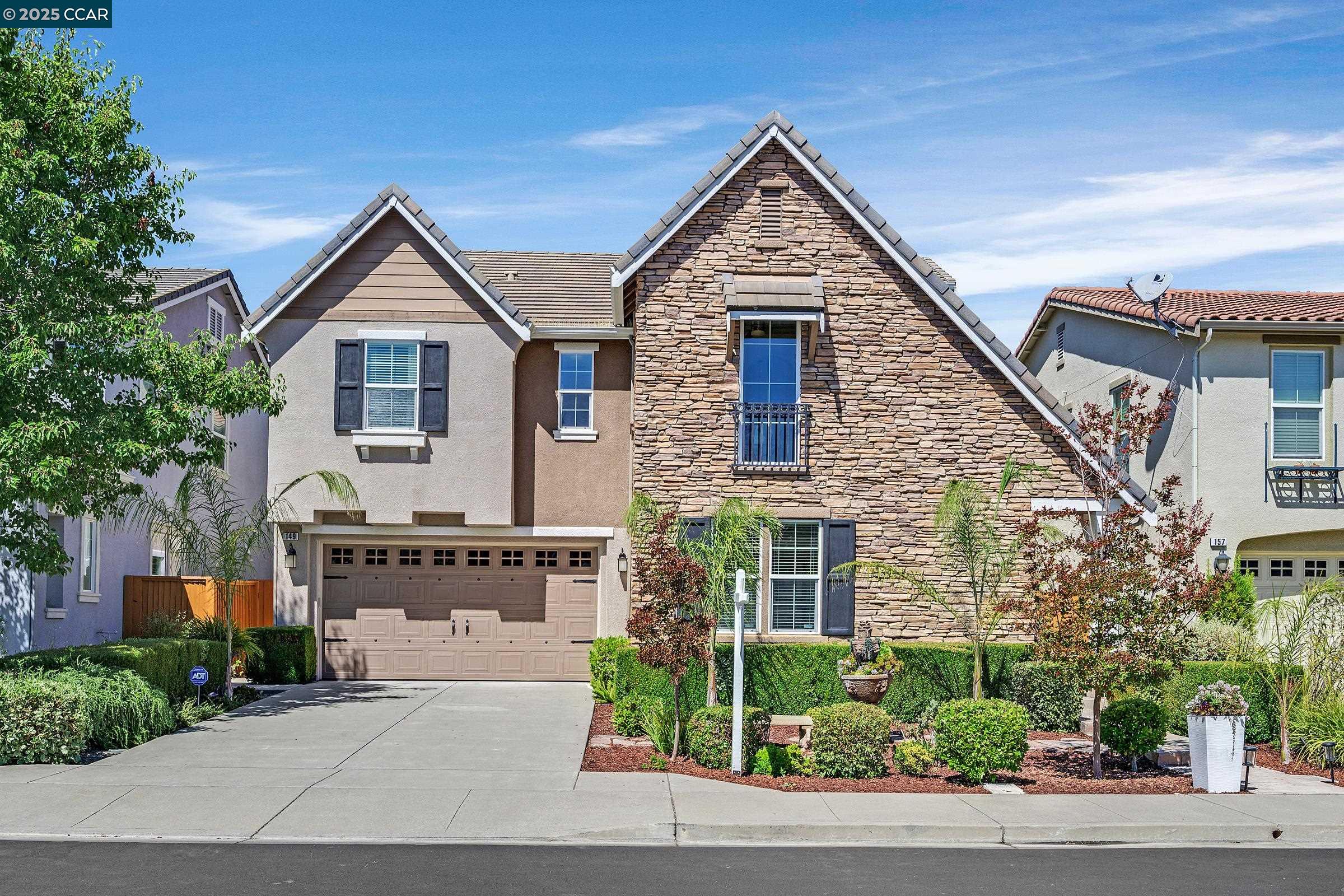 Detail Gallery Image 3 of 56 For 149 Nanterre St, Danville,  CA 94506 - 5 Beds | 4/1 Baths