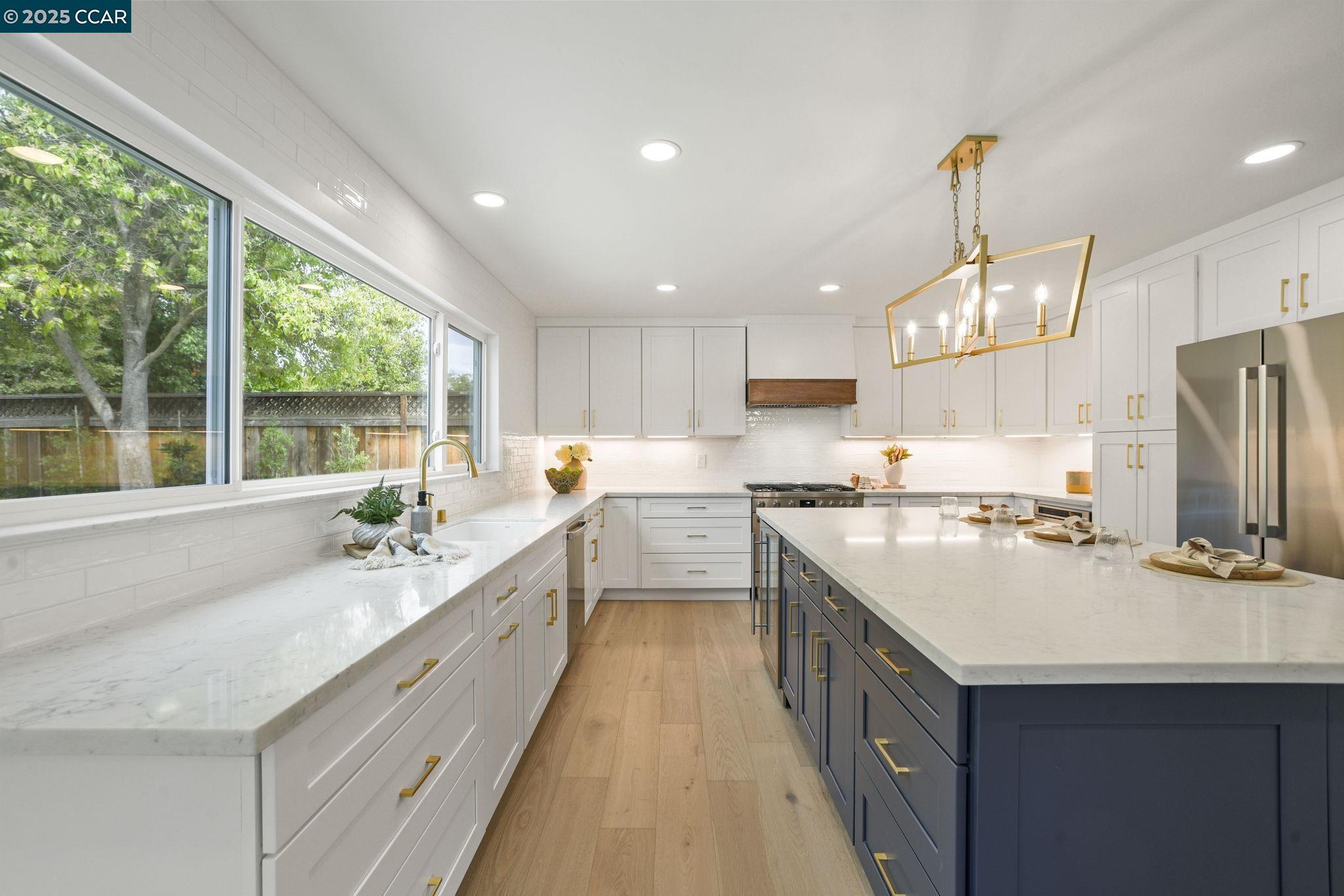 Detail Gallery Image 20 of 58 For 3715 Liscome Way, Concord,  CA 94518 - 4 Beds | 2/1 Baths