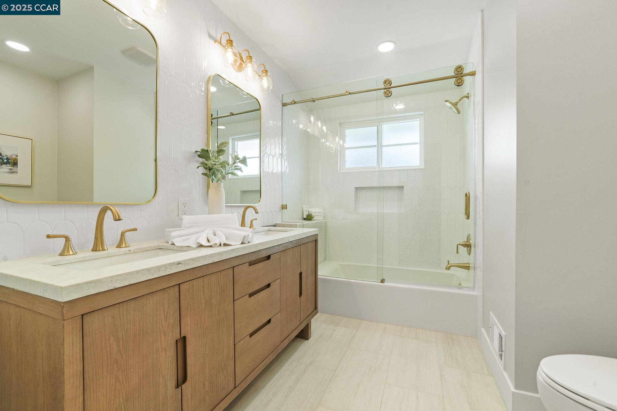 Detail Gallery Image 37 of 58 For 3715 Liscome Way, Concord,  CA 94518 - 4 Beds | 2/1 Baths