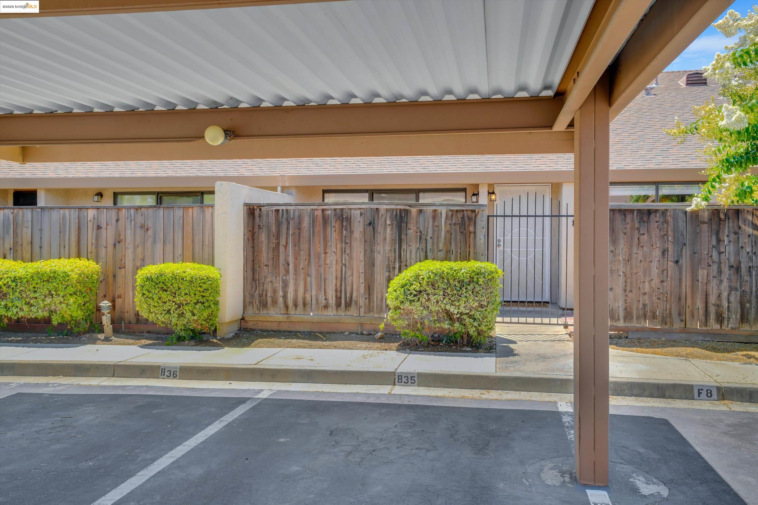 Detail Gallery Image 3 of 27 For 835 Villa Ter, Brentwood,  CA 94513 - 2 Beds | 1/1 Baths