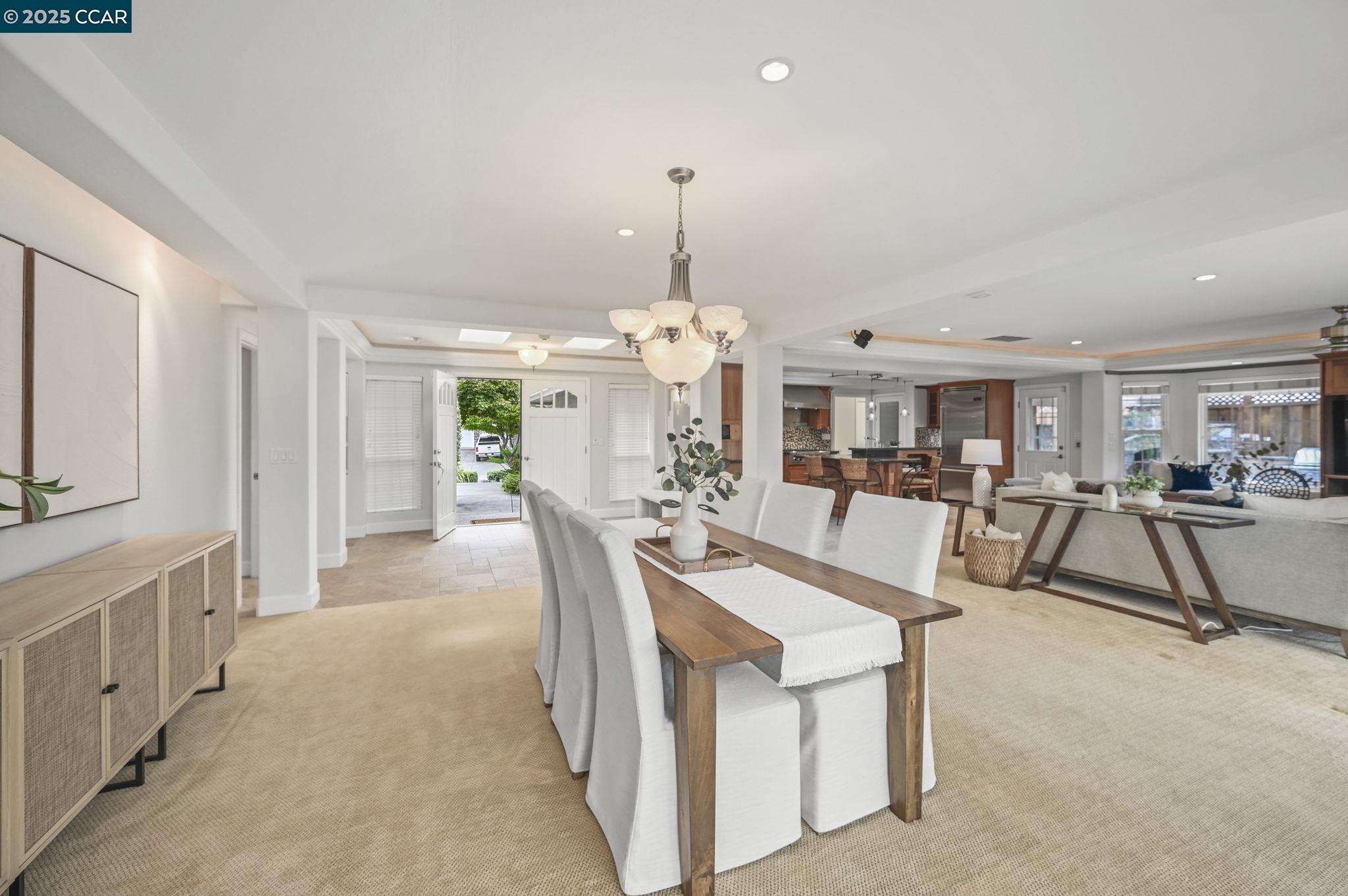 Detail Gallery Image 14 of 58 For 34 Willowview Ct, Danville,  CA 94526 - 4 Beds | 2/1 Baths