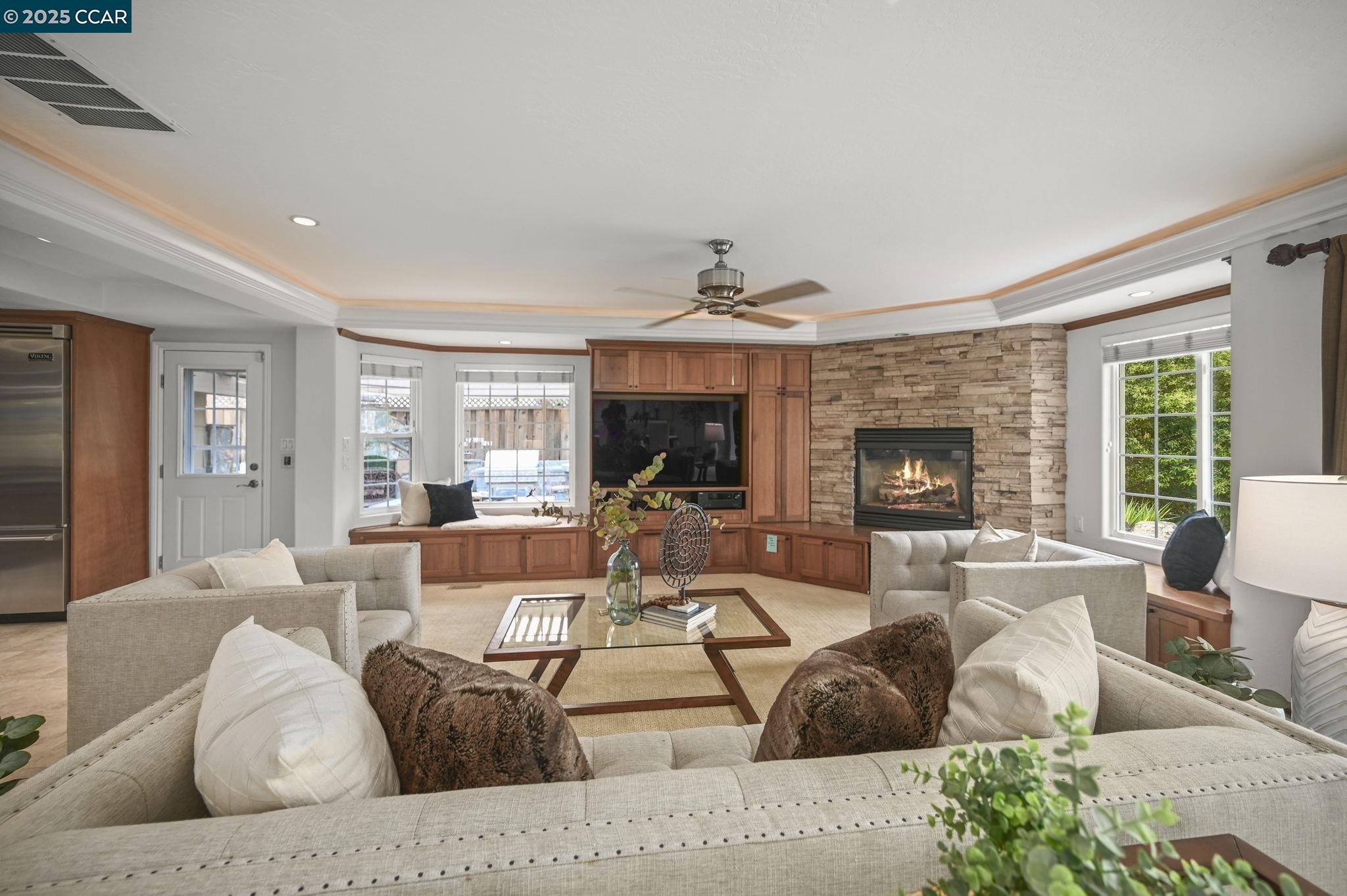 Detail Gallery Image 17 of 58 For 34 Willowview Ct, Danville,  CA 94526 - 4 Beds | 2/1 Baths