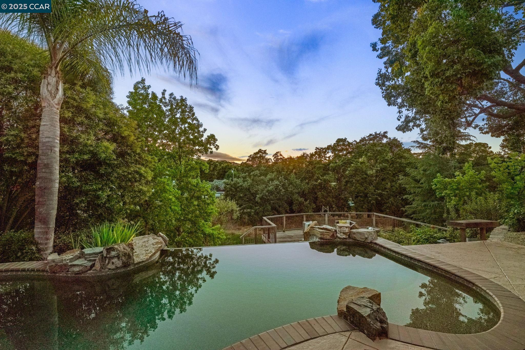 Detail Gallery Image 38 of 58 For 34 Willowview Ct, Danville,  CA 94526 - 4 Beds | 2/1 Baths