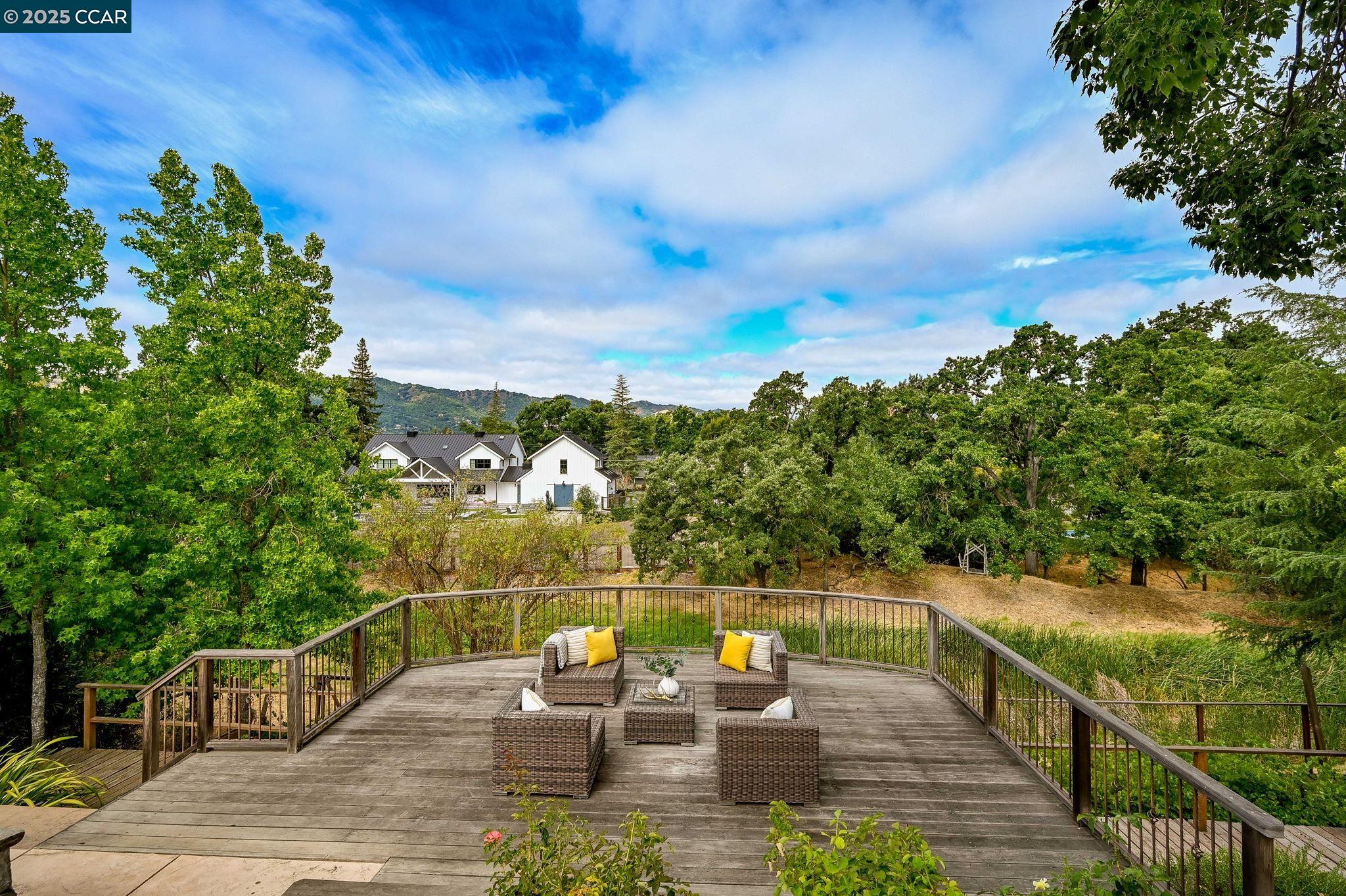 Detail Gallery Image 46 of 58 For 34 Willowview Ct, Danville,  CA 94526 - 4 Beds | 2/1 Baths