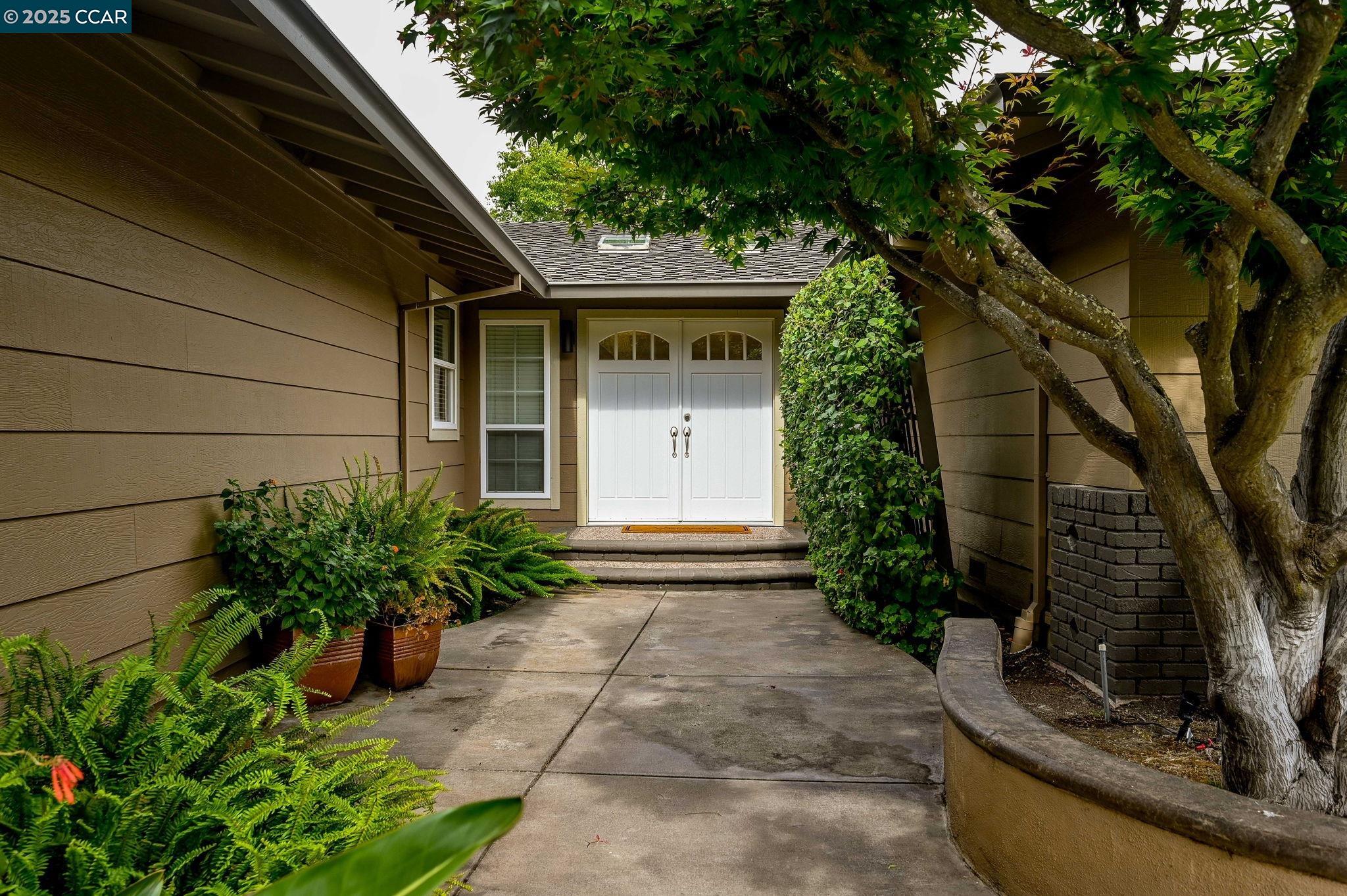 Detail Gallery Image 7 of 58 For 34 Willowview Ct, Danville,  CA 94526 - 4 Beds | 2/1 Baths