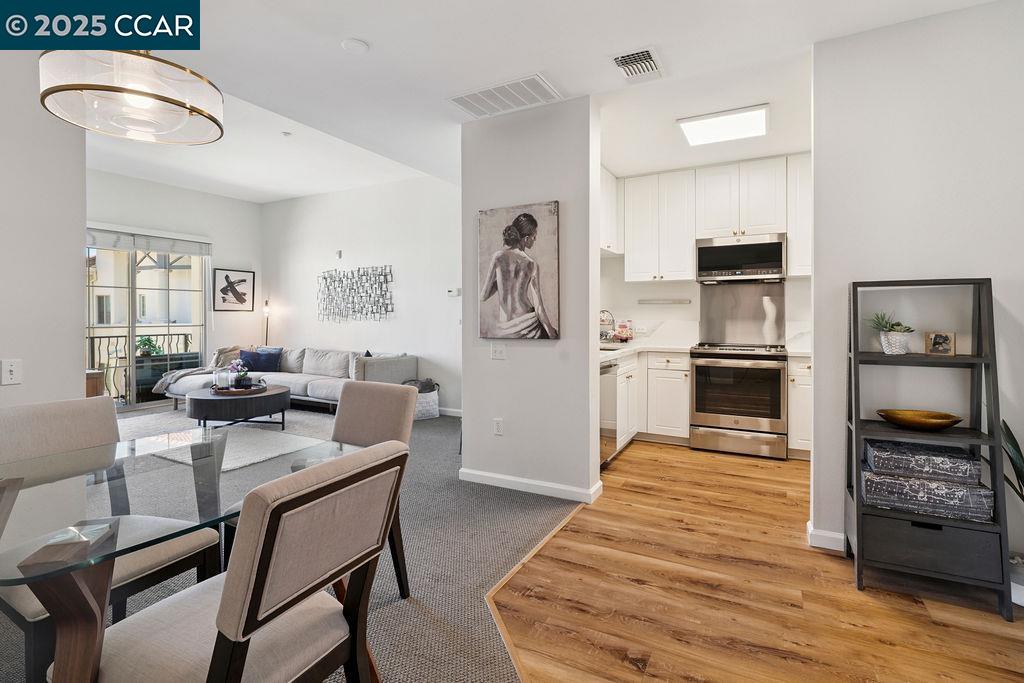 Photo #6: 41106006 Listing 