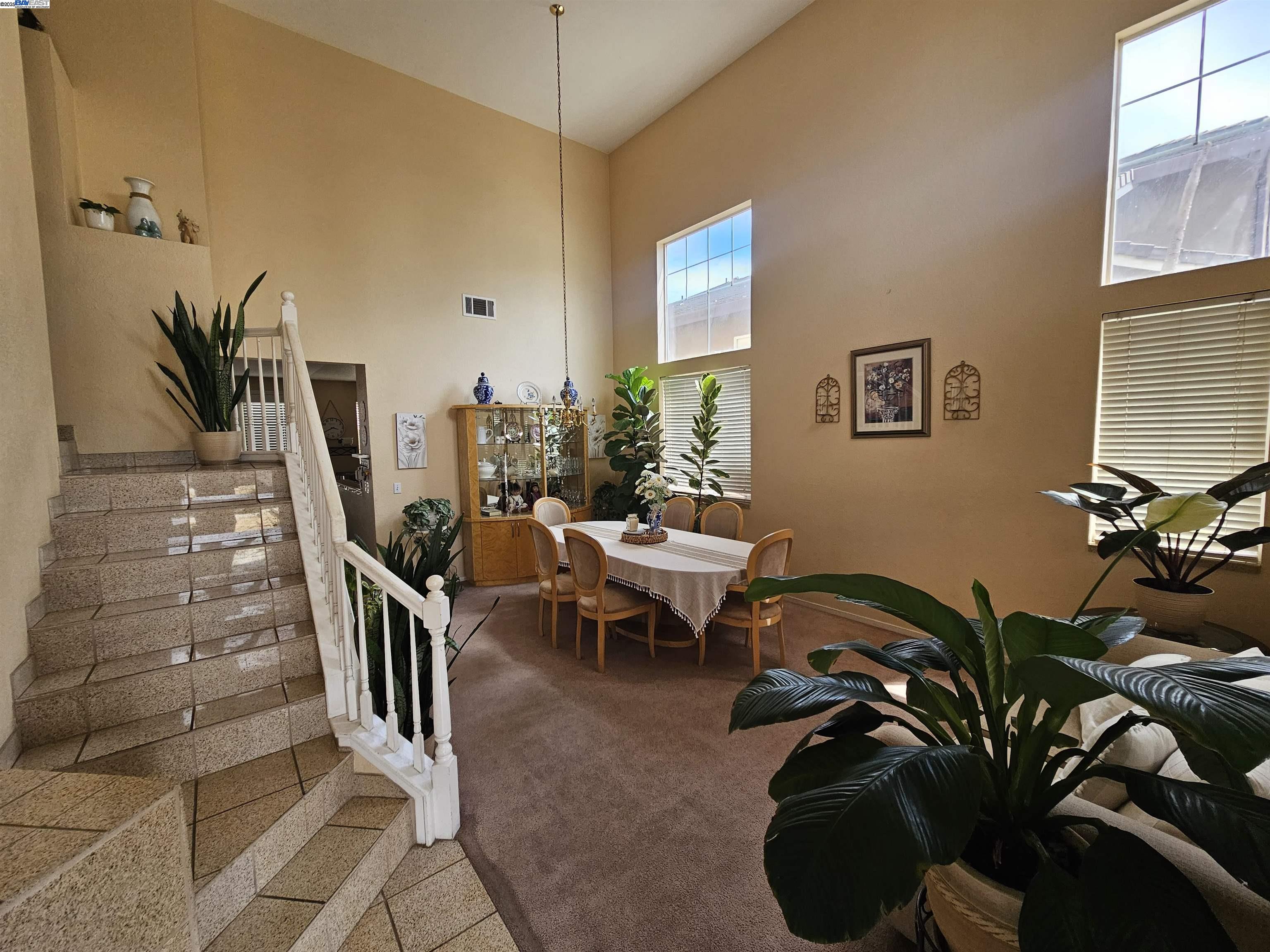 Detail Gallery Image 2 of 27 For Forestwood Way, Lathrop,  CA 95330 - 4 Beds | 2/1 Baths