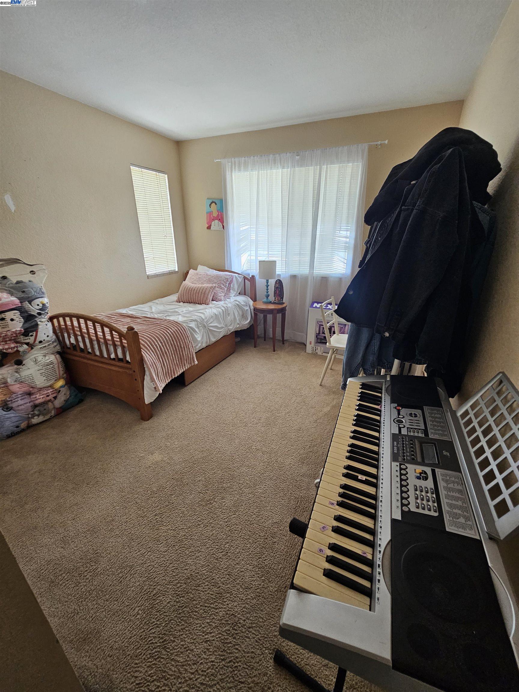 Detail Gallery Image 16 of 27 For Forestwood Way, Lathrop,  CA 95330 - 4 Beds | 2/1 Baths