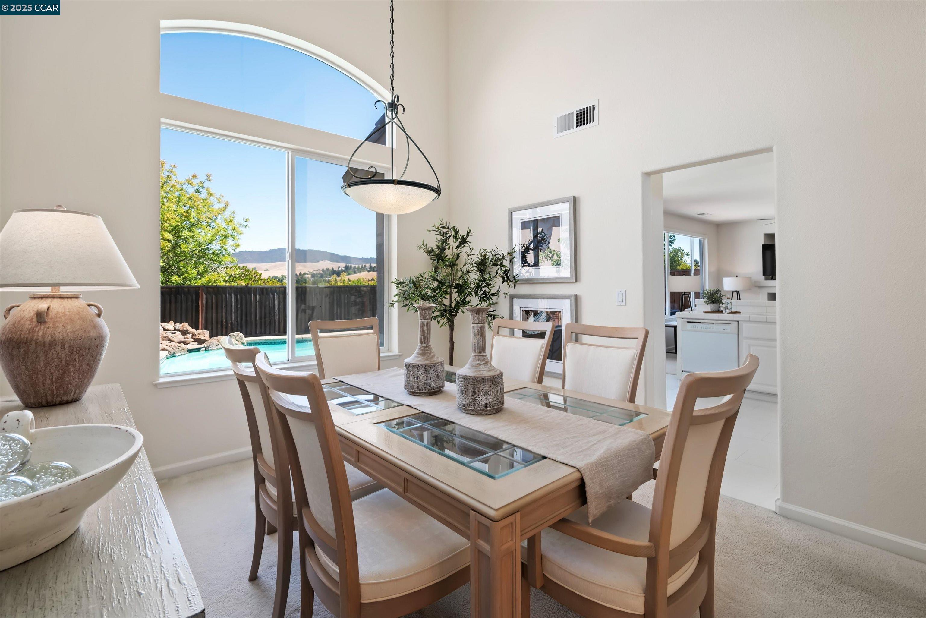 Detail Gallery Image 18 of 49 For 252 Jasmine Way, Danville,  CA 94506 - 4 Beds | 3 Baths