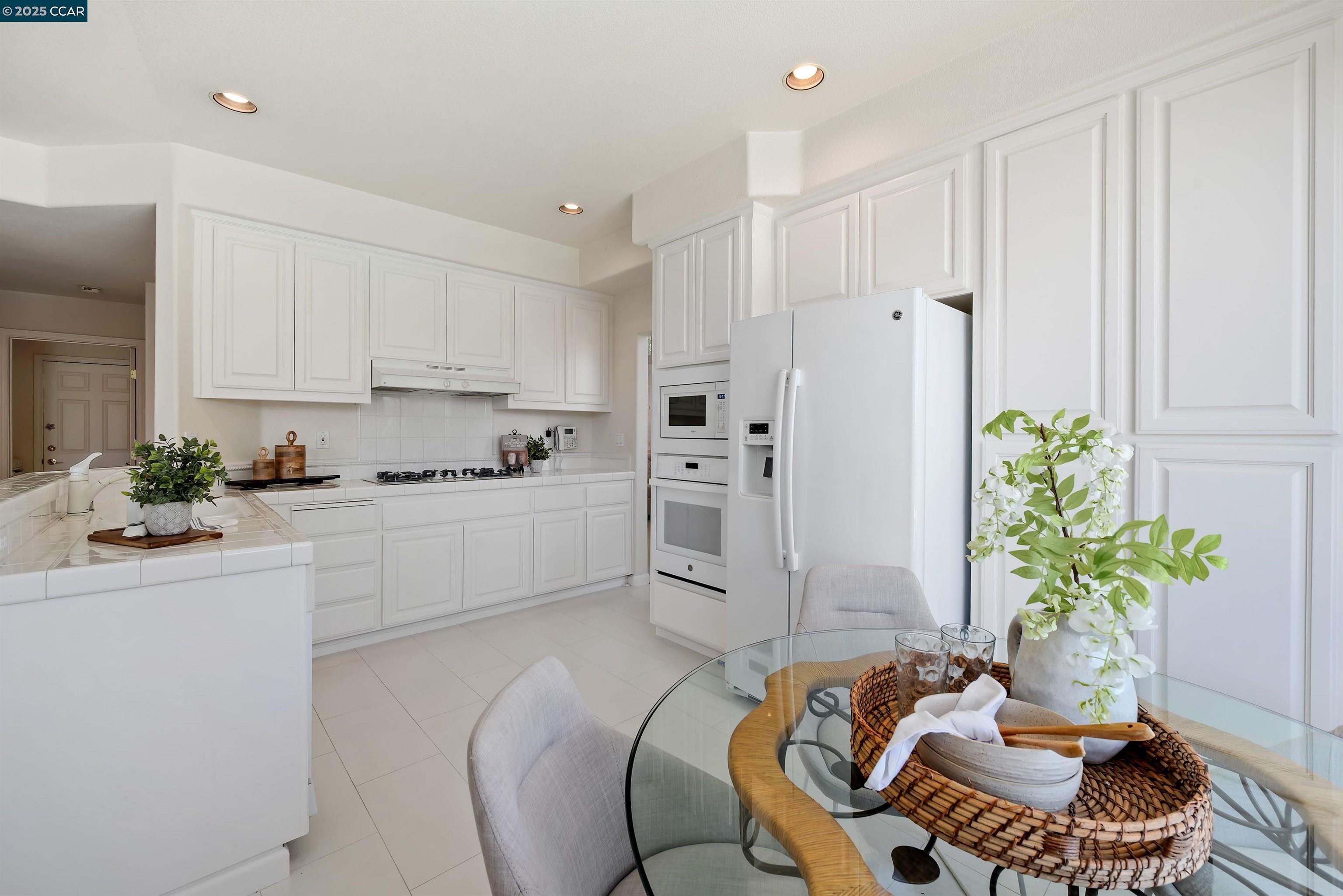 Detail Gallery Image 22 of 49 For 252 Jasmine Way, Danville,  CA 94506 - 4 Beds | 3 Baths