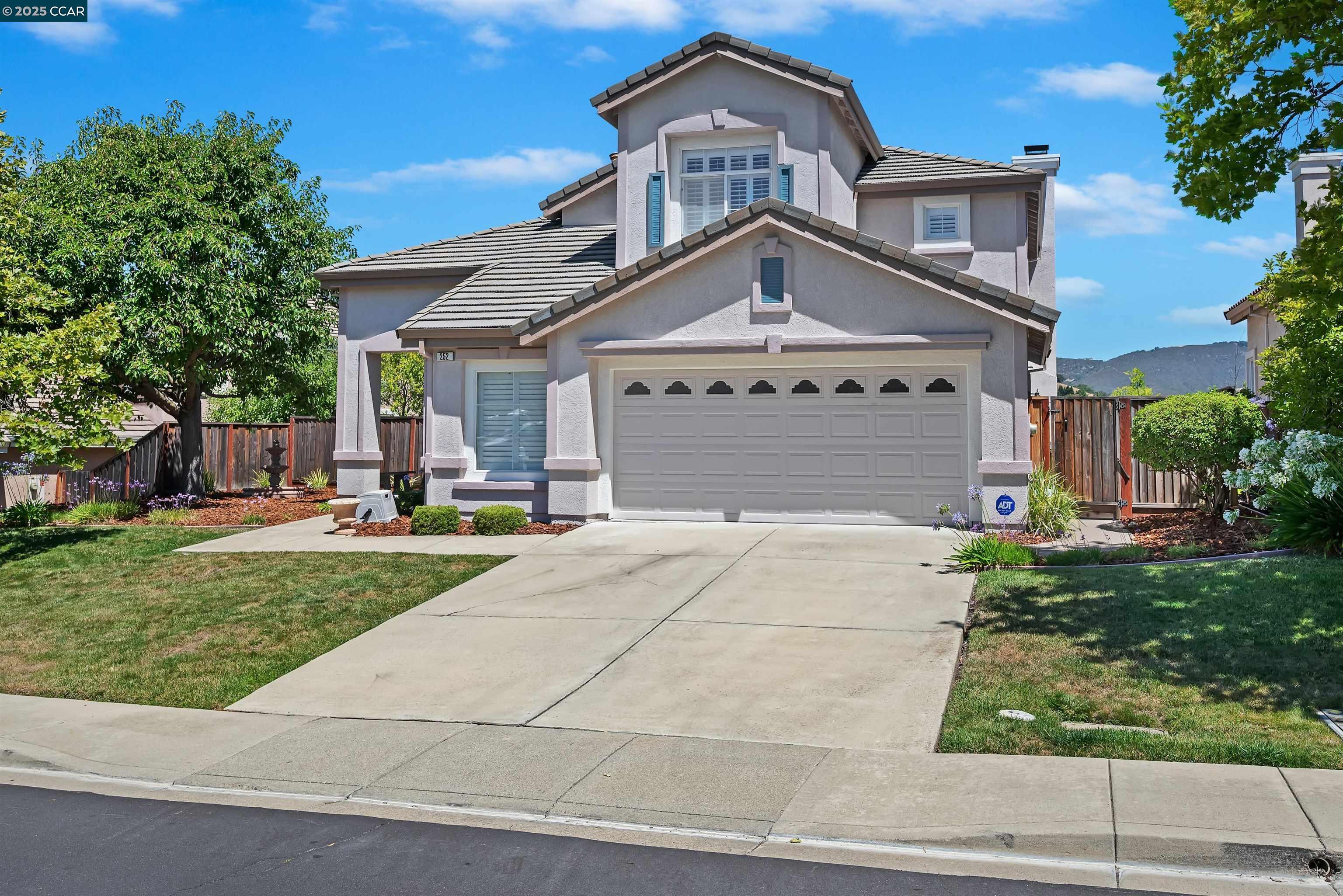 Detail Gallery Image 8 of 49 For 252 Jasmine Way, Danville,  CA 94506 - 4 Beds | 3 Baths