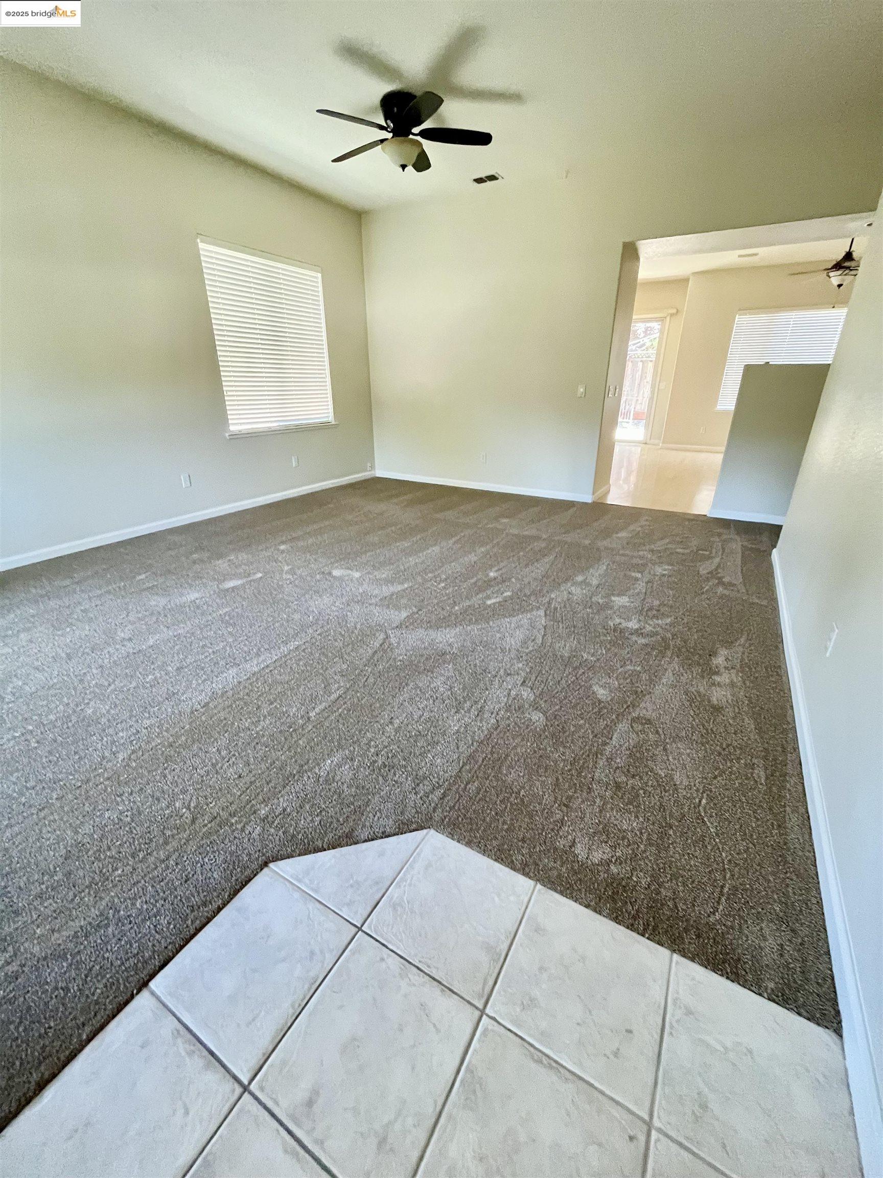 Detail Gallery Image 3 of 16 For 1231 Exeter Way, Brentwood,  CA 94513 - 3 Beds | 2 Baths