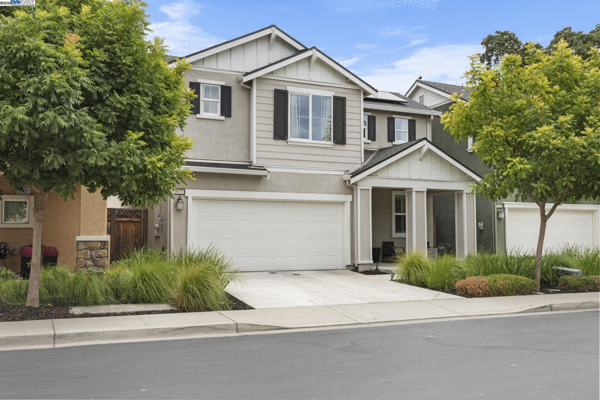 Detail Gallery Image 2 of 28 For 4450 Oakfield Dr, Stockton,  CA 95210 - 3 Beds | 2/1 Baths