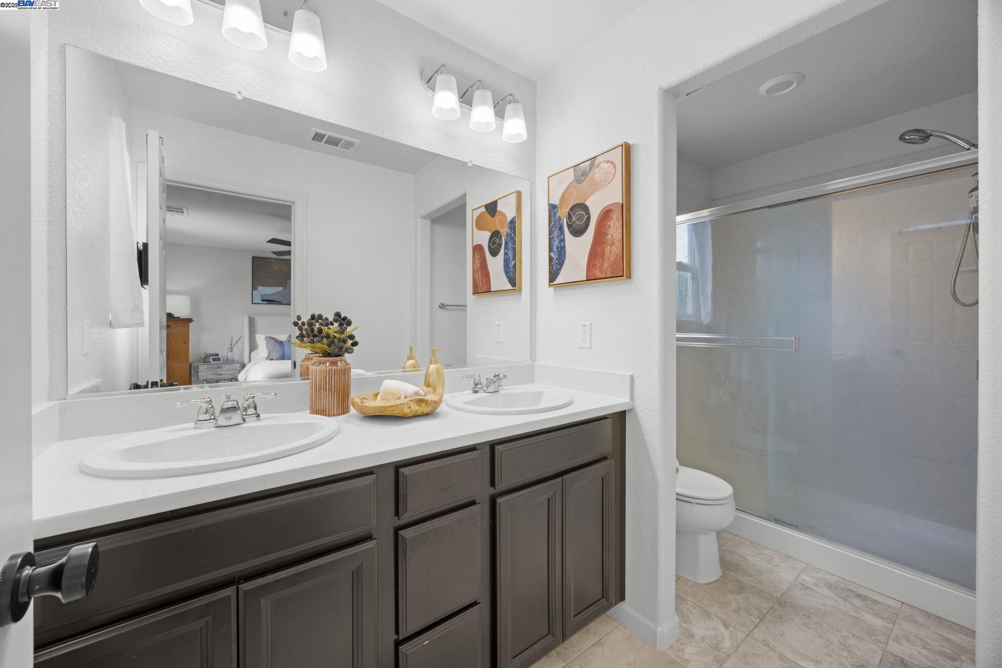 Detail Gallery Image 21 of 28 For 4450 Oakfield Dr, Stockton,  CA 95210 - 3 Beds | 2/1 Baths
