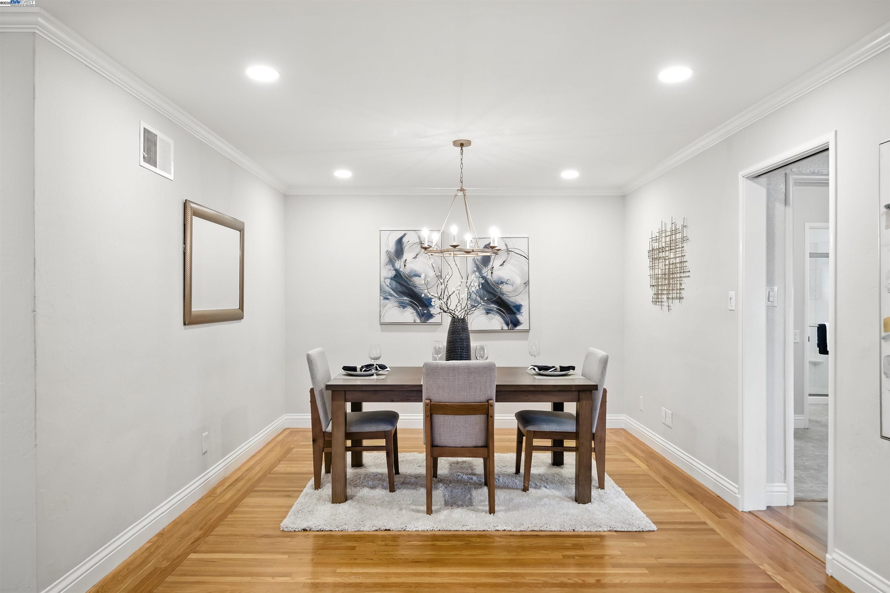 Detail Gallery Image 14 of 59 For 3635 Lorena Ave, Castro Valley,  CA 94546 - 3 Beds | 2 Baths