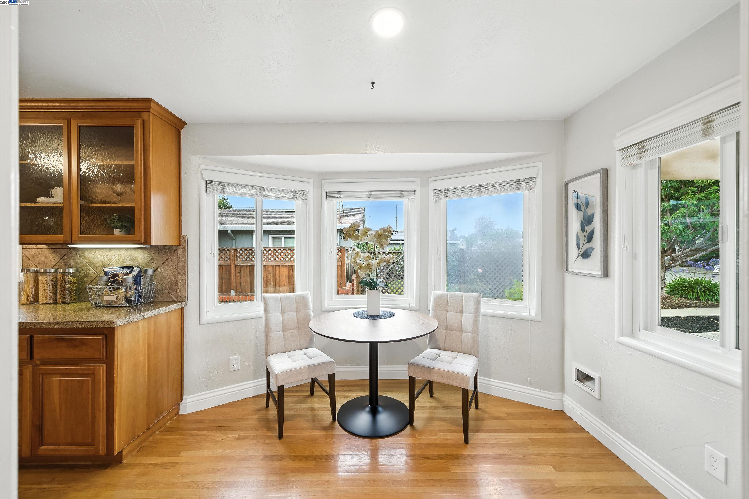 Detail Gallery Image 23 of 59 For 3635 Lorena Ave, Castro Valley,  CA 94546 - 3 Beds | 2 Baths
