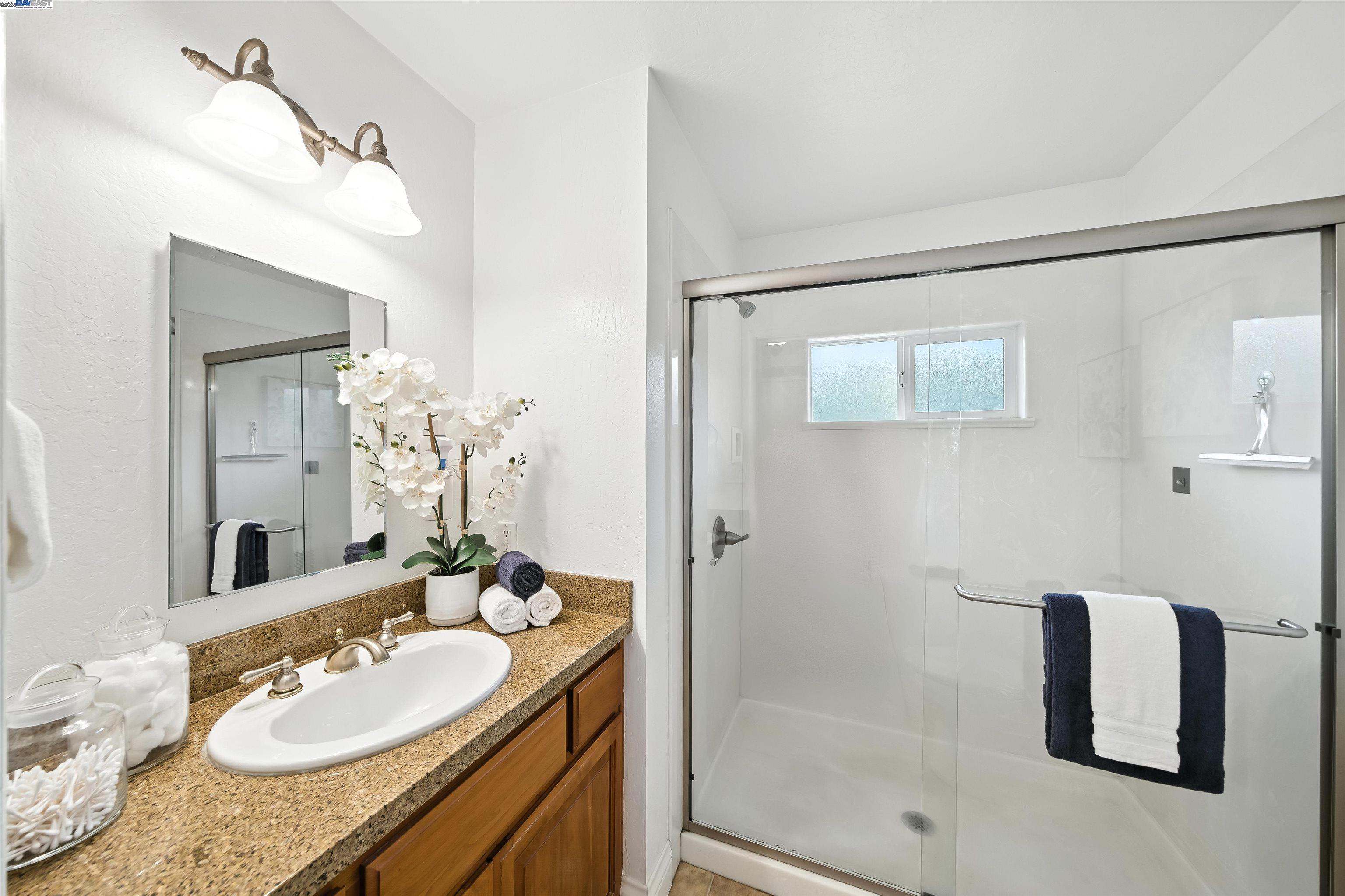 Detail Gallery Image 26 of 59 For 3635 Lorena Ave, Castro Valley,  CA 94546 - 3 Beds | 2 Baths