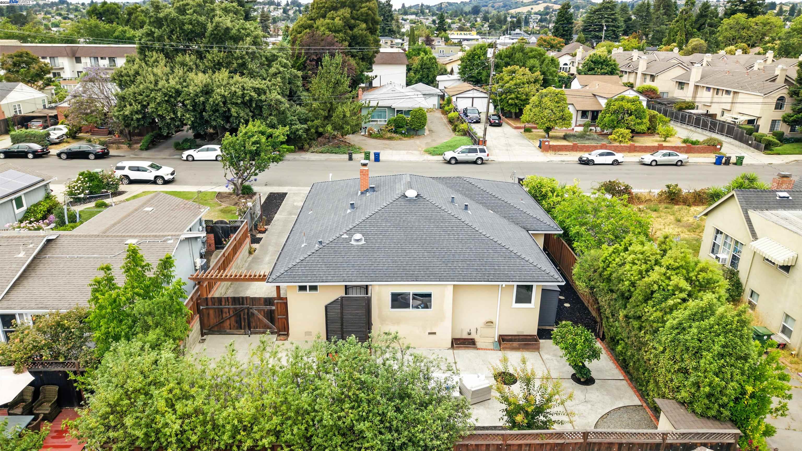 Detail Gallery Image 48 of 59 For 3635 Lorena Ave, Castro Valley,  CA 94546 - 3 Beds | 2 Baths