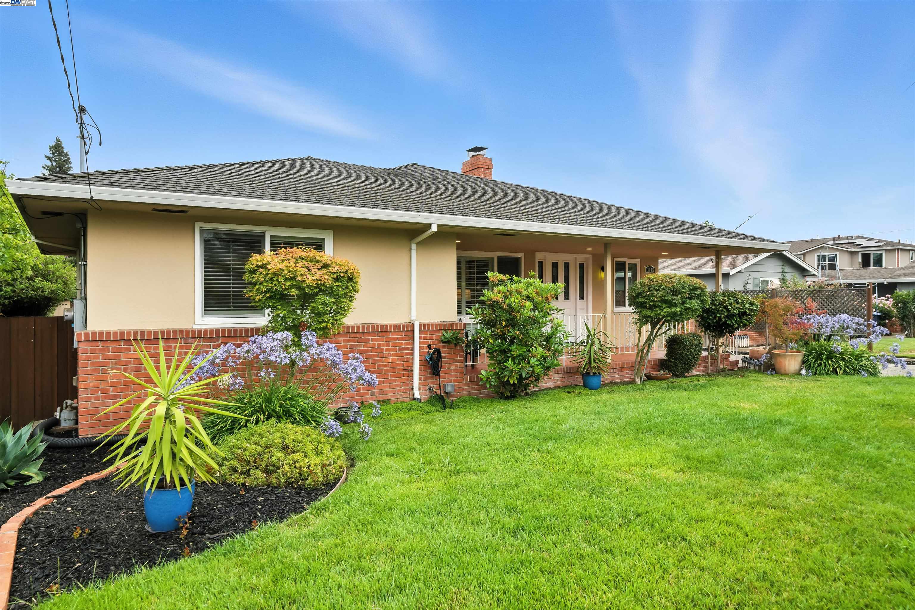 Detail Gallery Image 6 of 59 For 3635 Lorena Ave, Castro Valley,  CA 94546 - 3 Beds | 2 Baths