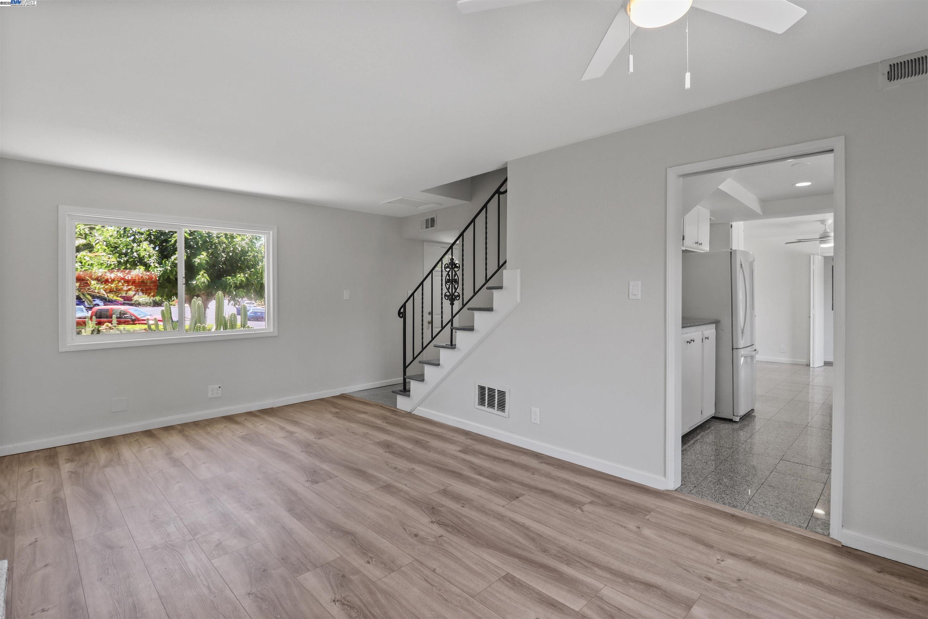 Detail Gallery Image 13 of 32 For 1391 Brookview Dr., Concord,  CA 94520 - 3 Beds | 2/1 Baths