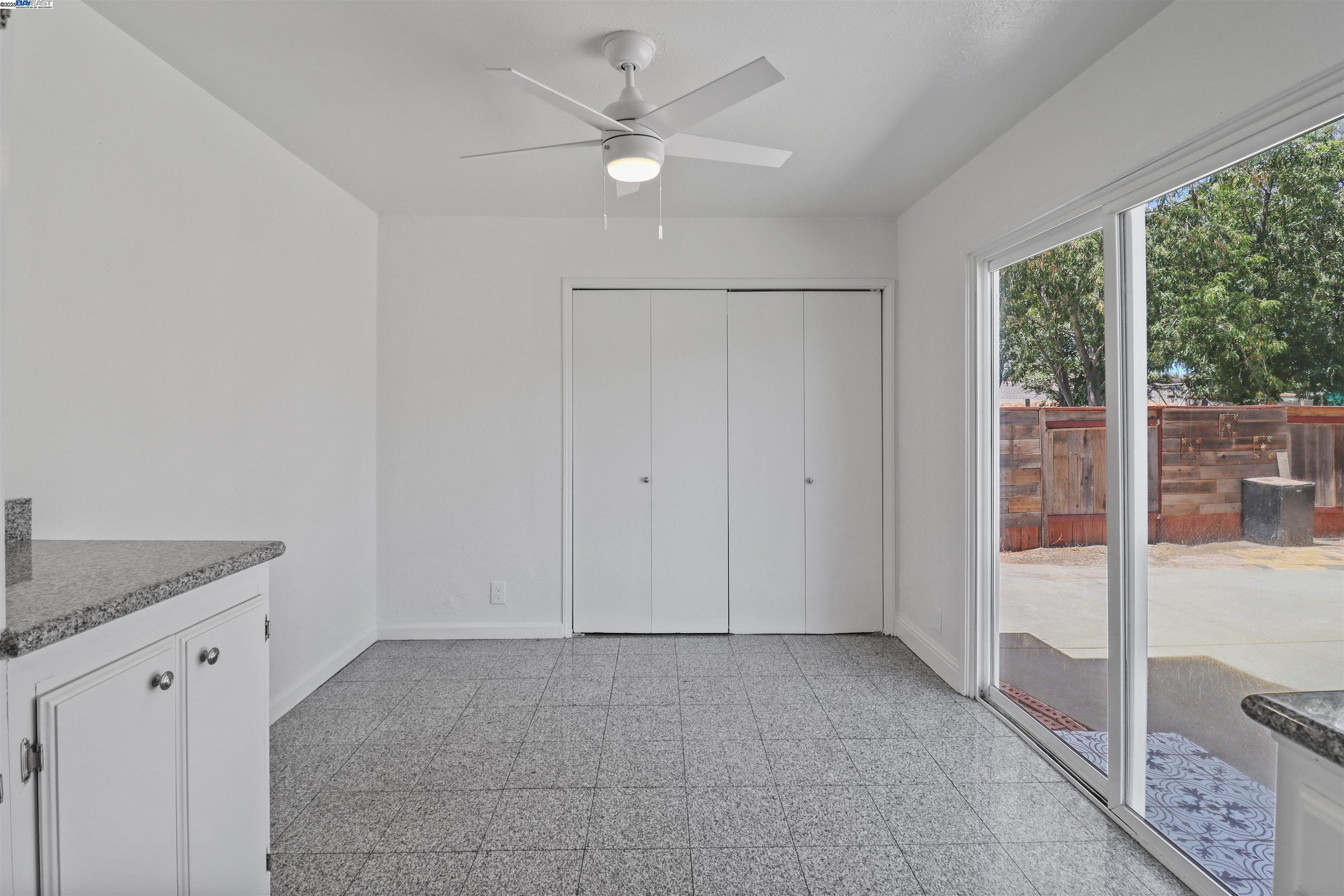 Detail Gallery Image 19 of 32 For 1391 Brookview Dr., Concord,  CA 94520 - 3 Beds | 2/1 Baths
