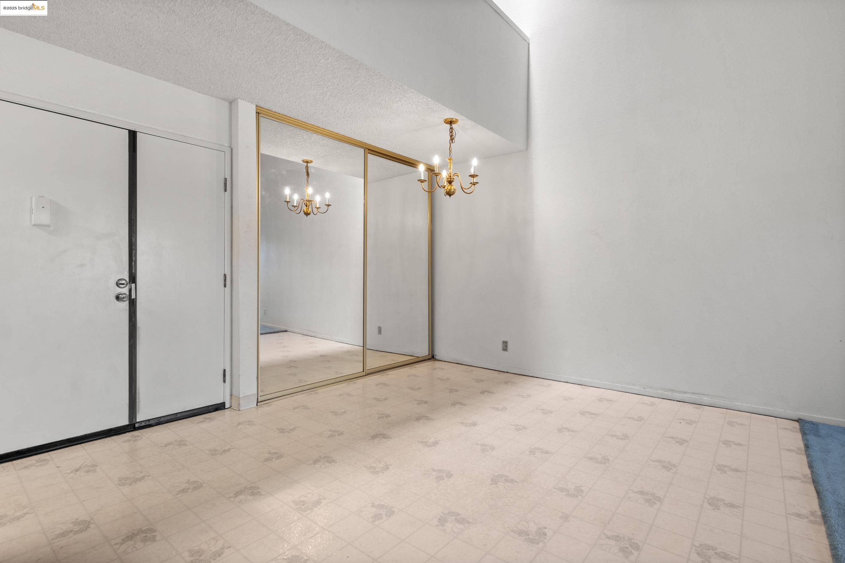 2121 Vale Rd 322