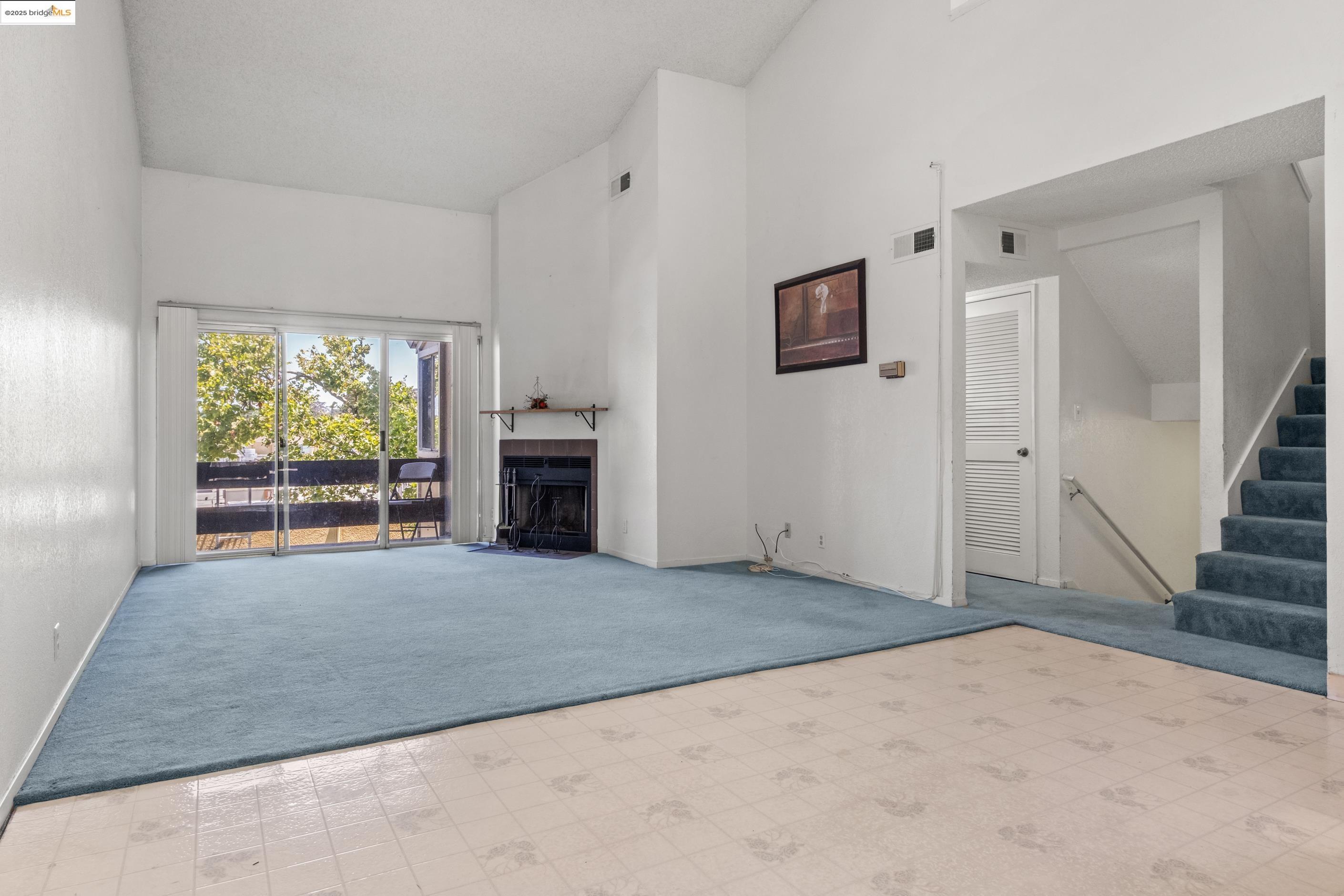 2121 Vale Rd 322