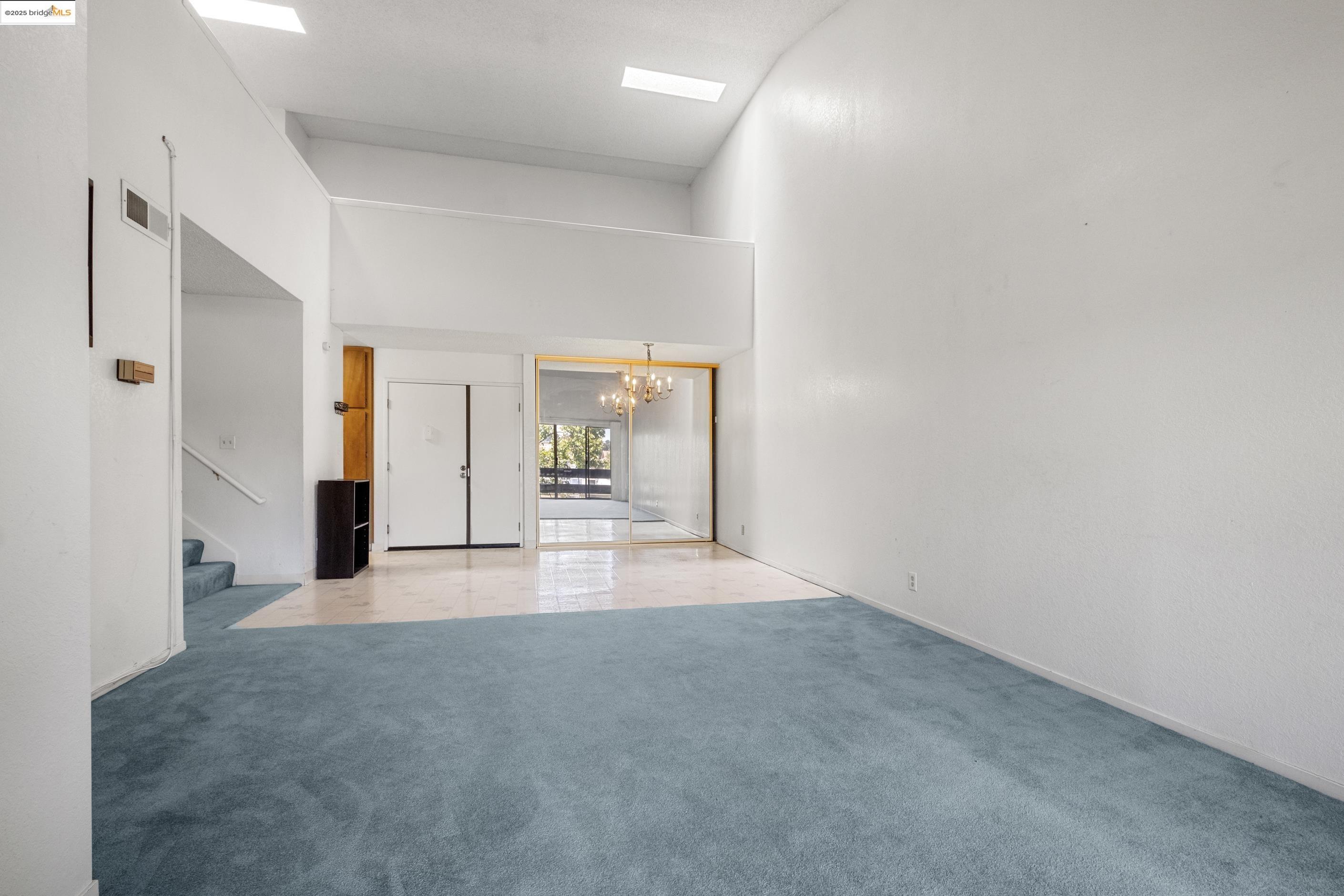 2121 Vale Rd 322
