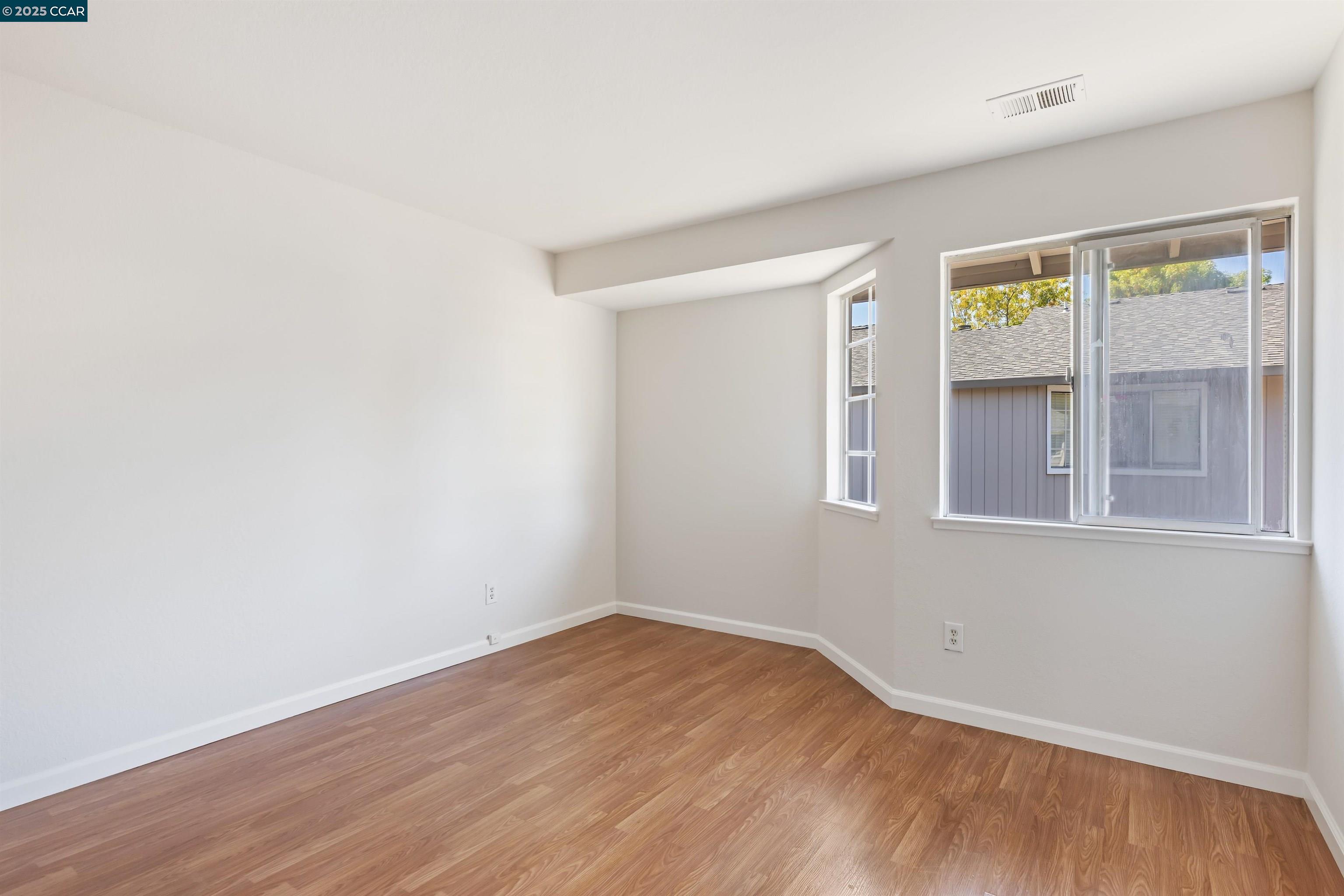 Detail Gallery Image 13 of 21 For 3450 Wine Cask Way, San Jose,  CA 95124 - 2 Beds | 2 Baths