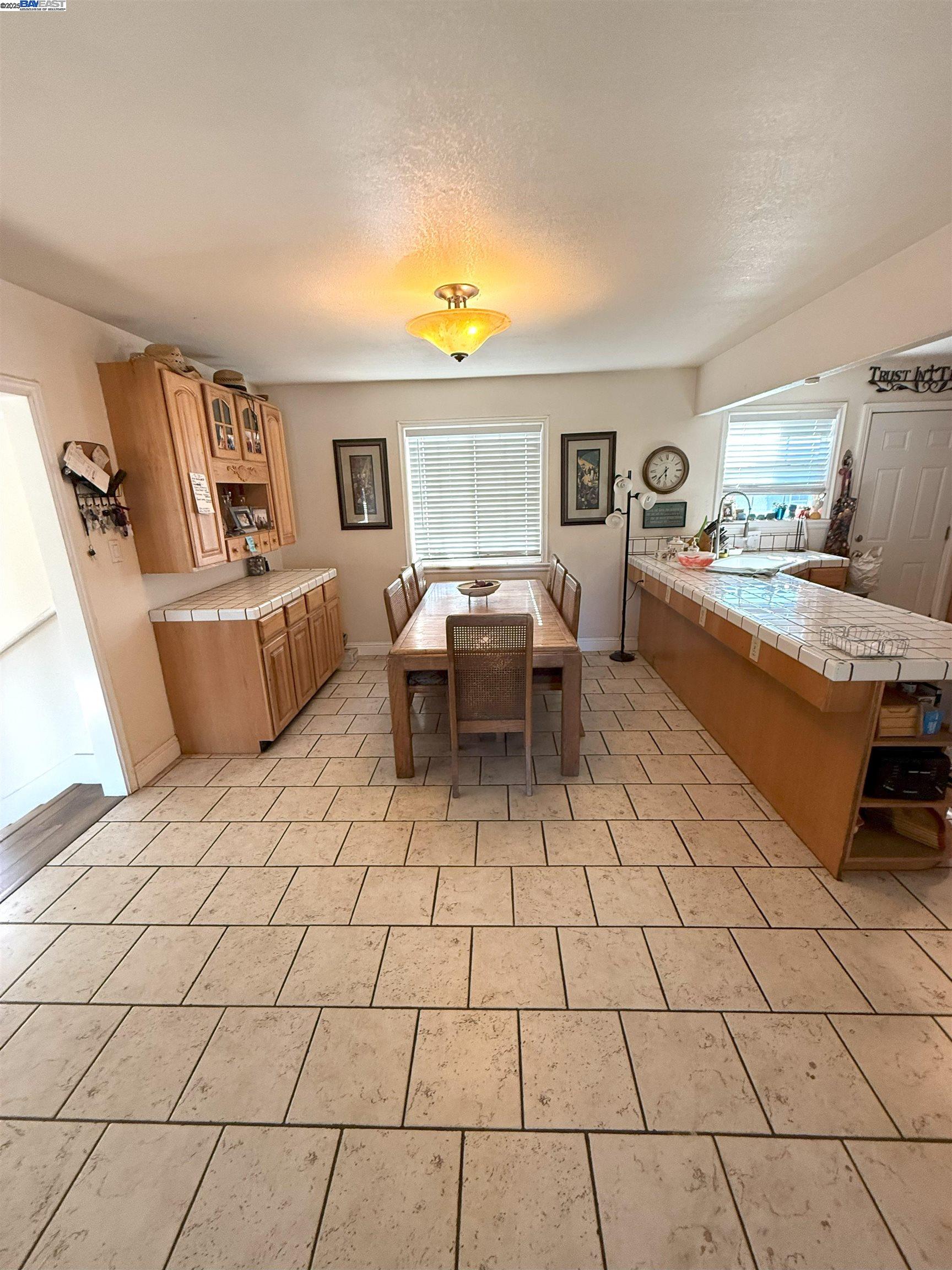 Detail Gallery Image 6 of 33 For 6943 Piper Rd, Bethel Island,  CA 94511 - 4 Beds | 2 Baths