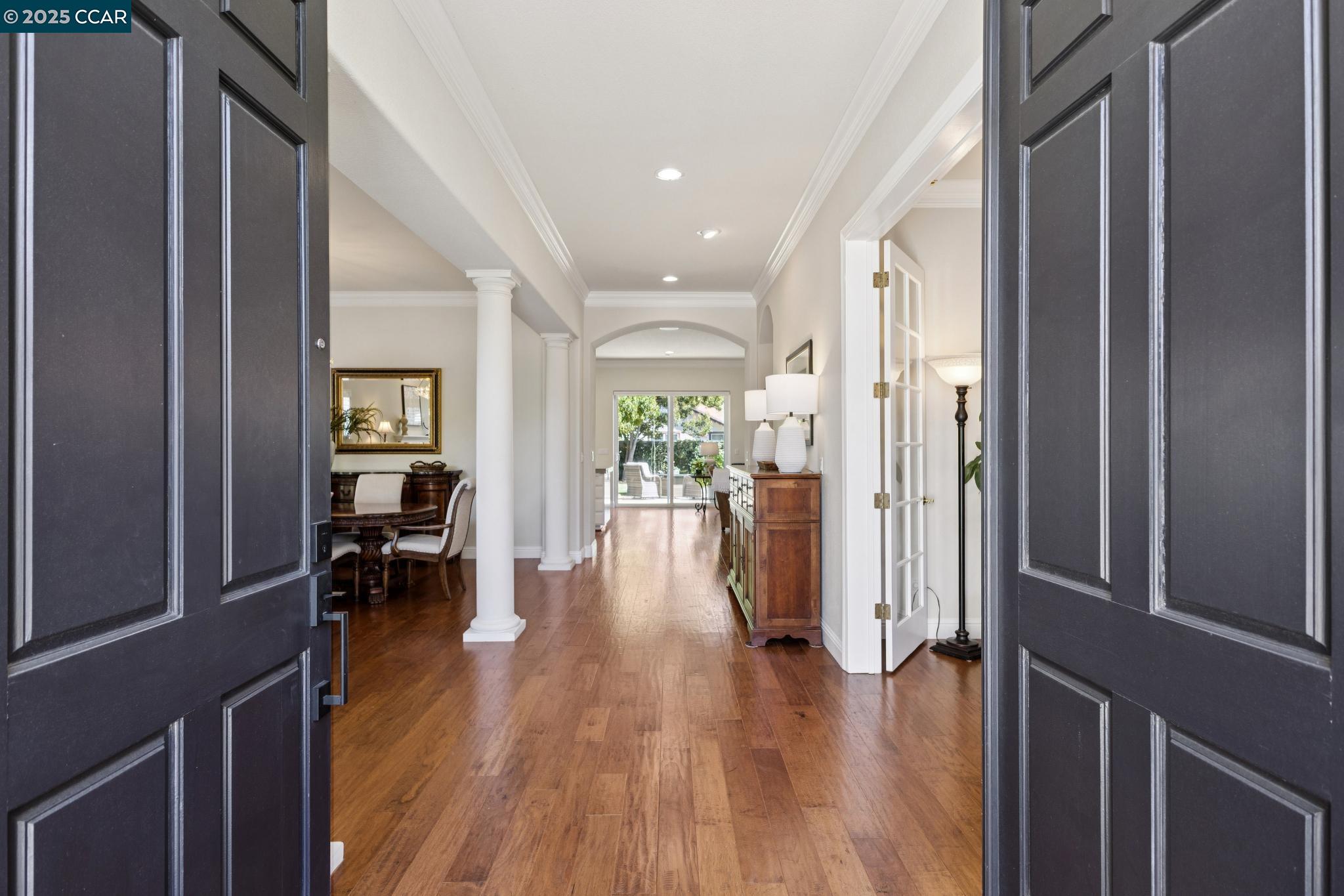 Detail Gallery Image 2 of 58 For 109 Forest Hill, Clayton,  CA 94517 - 3 Beds | 2/1 Baths