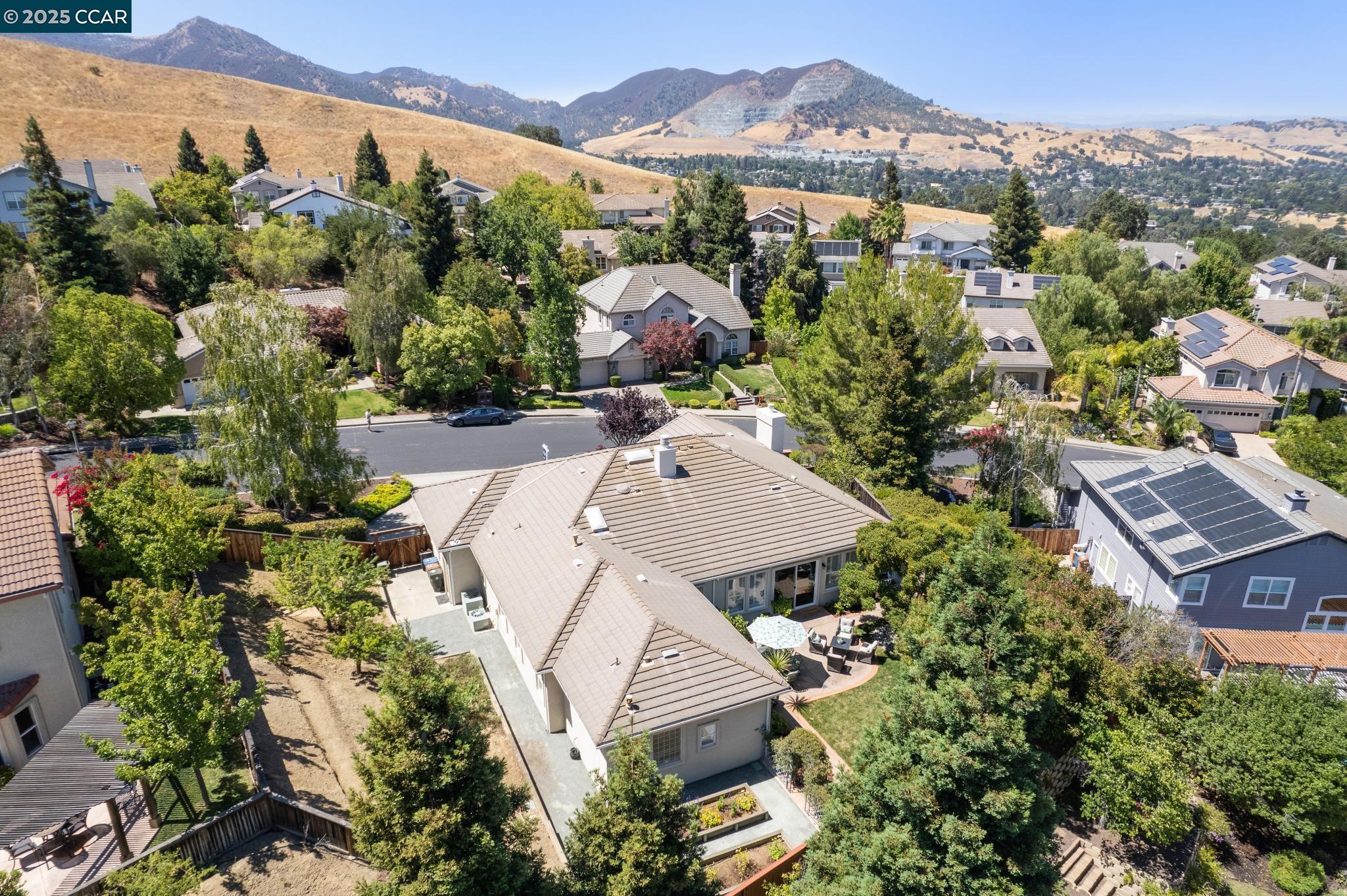Detail Gallery Image 5 of 58 For 109 Forest Hill, Clayton,  CA 94517 - 3 Beds | 2/1 Baths