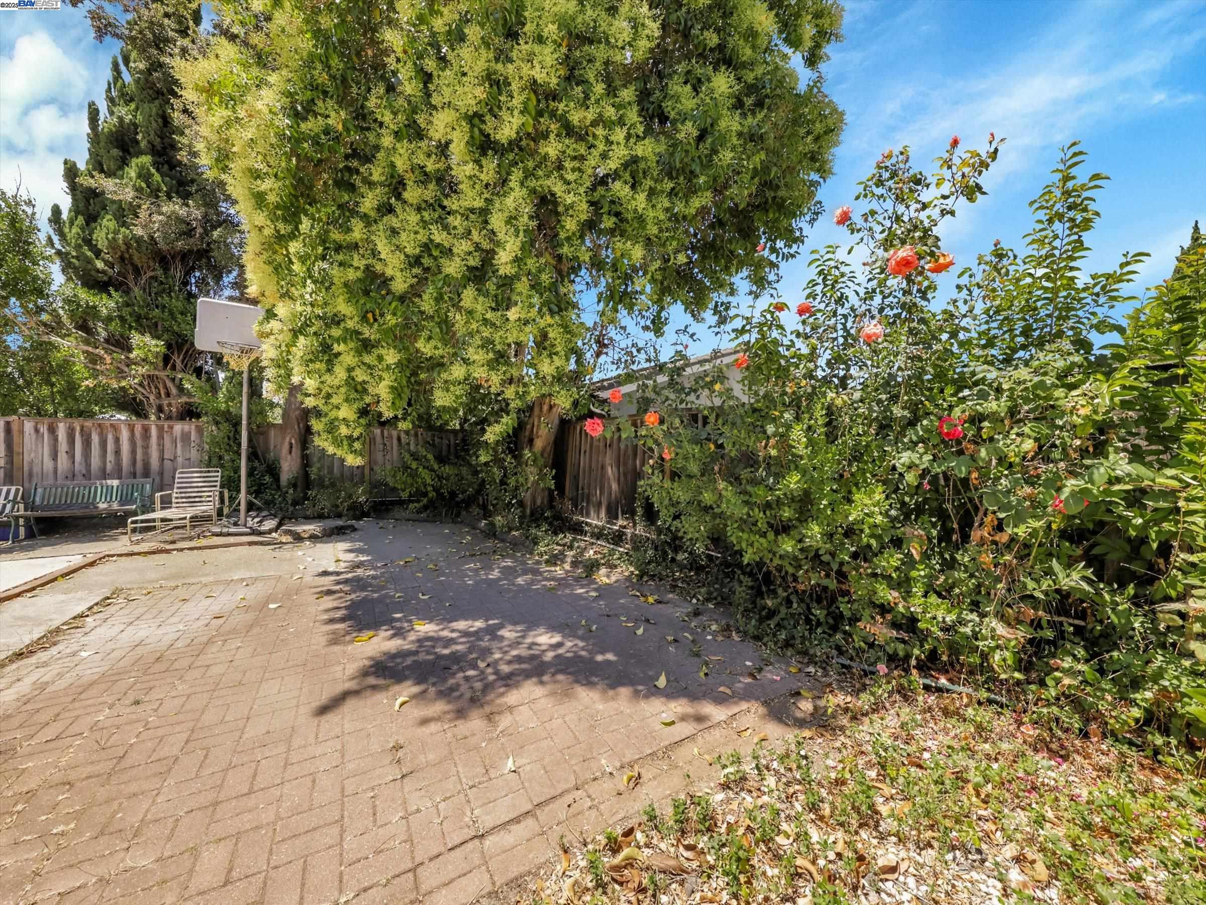 Detail Gallery Image 26 of 27 For 3257 Lake Mead Ct, Fremont,  CA 94555 - 3 Beds | 2 Baths