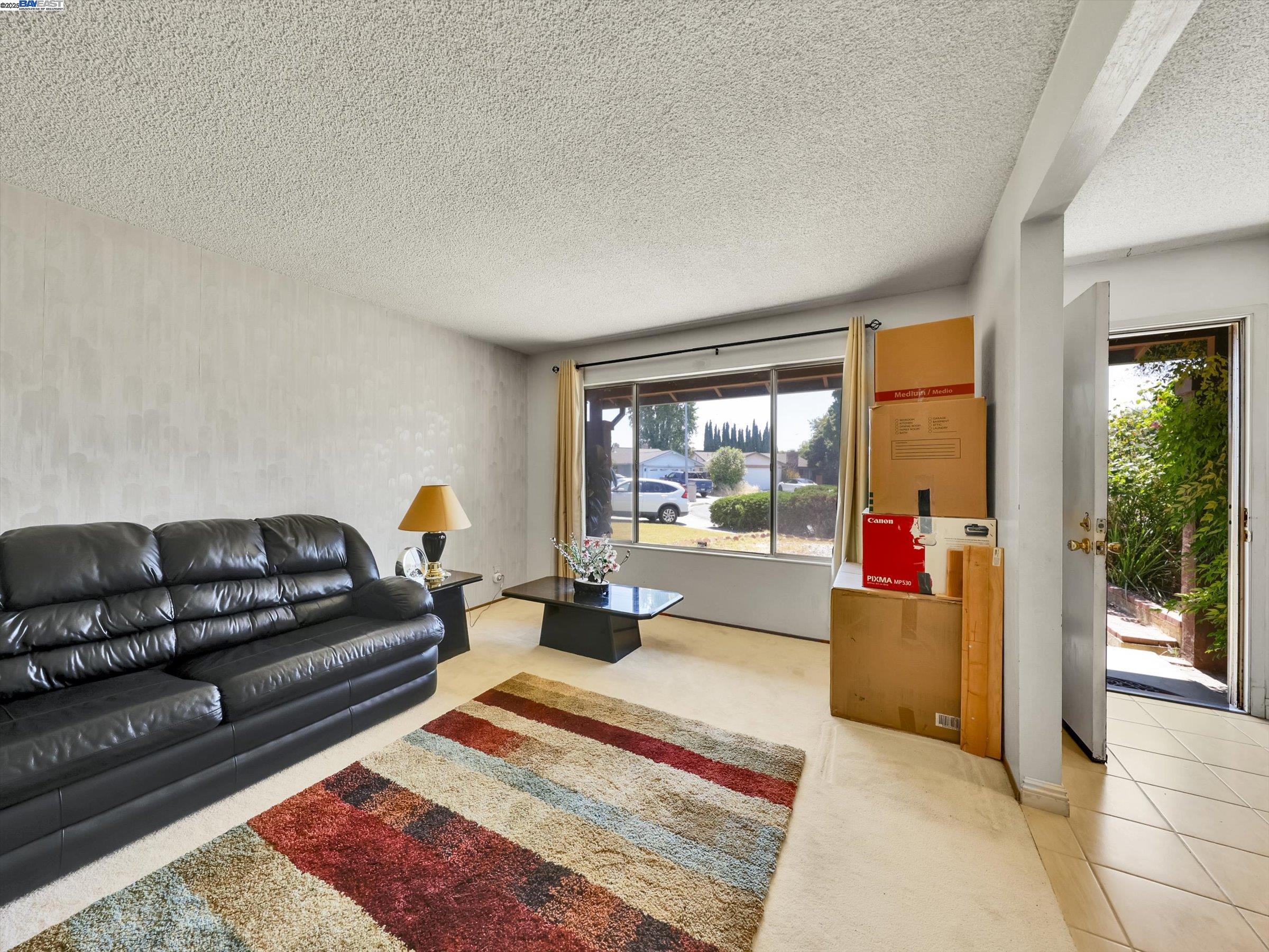 Detail Gallery Image 5 of 27 For 3257 Lake Mead Ct, Fremont,  CA 94555 - 3 Beds | 2 Baths