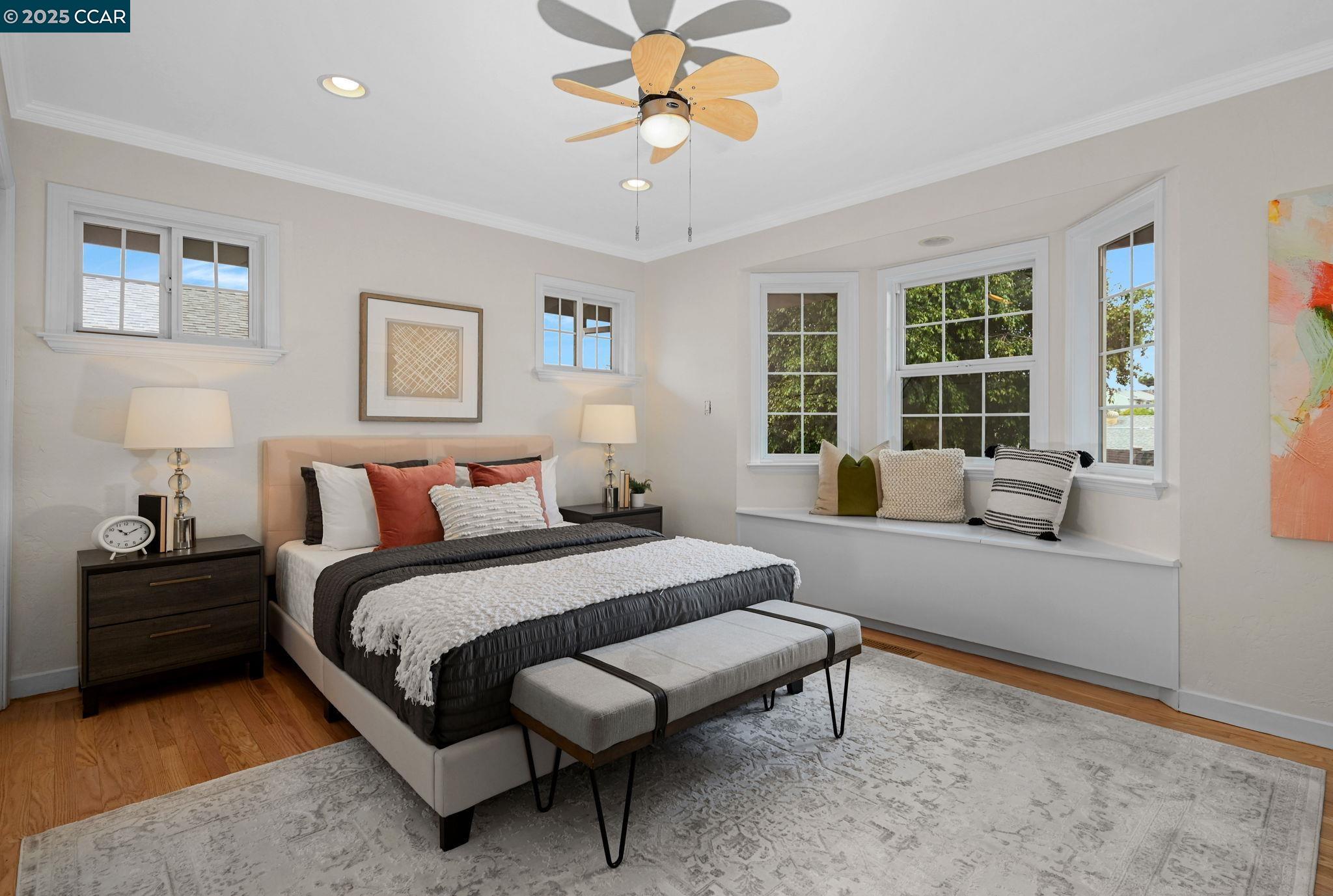 Detail Gallery Image 14 of 30 For 16063 Berkshire Dr, Castro Valley,  CA 94578 - 3 Beds | 2 Baths
