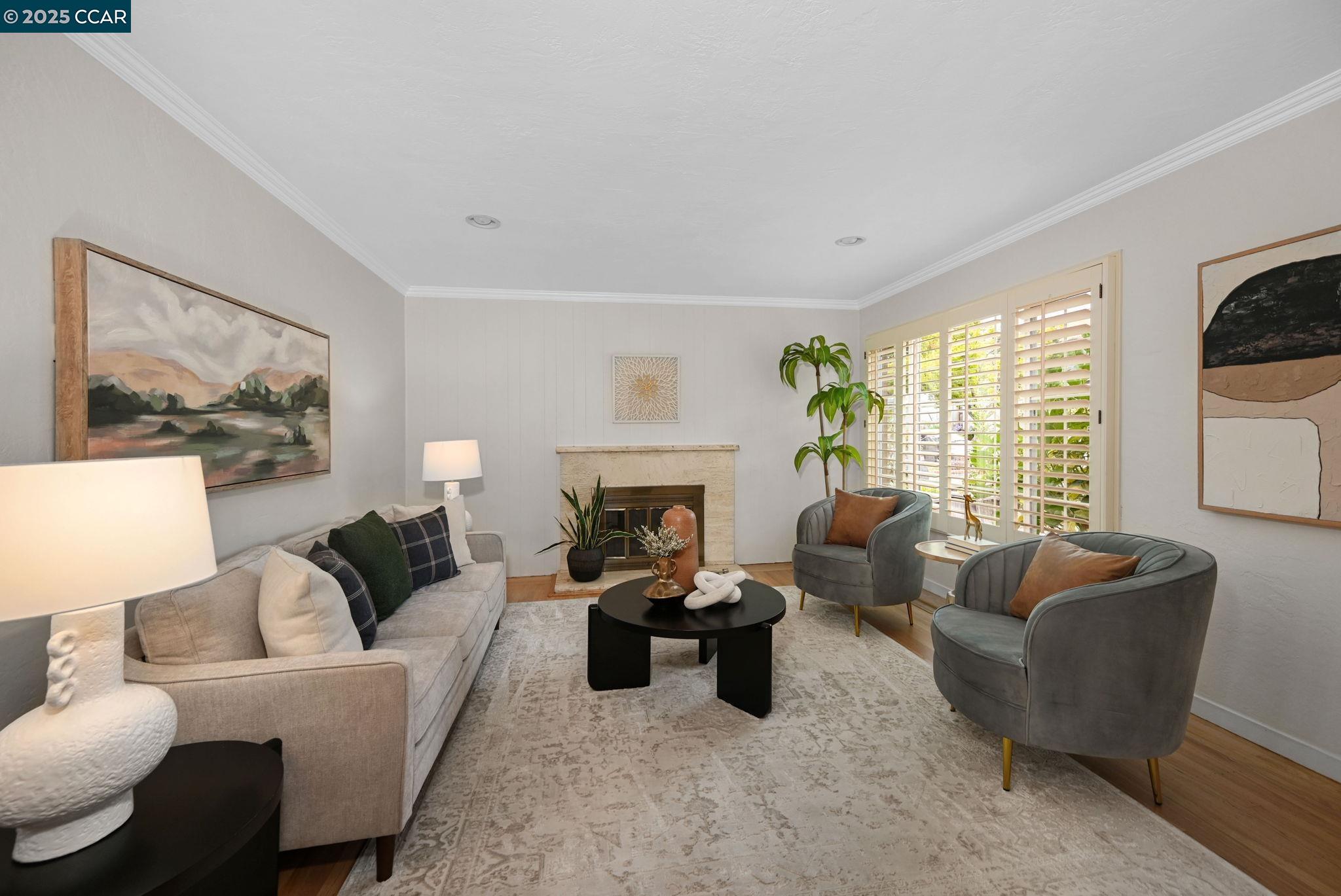 Detail Gallery Image 6 of 30 For 16063 Berkshire Dr, Castro Valley,  CA 94578 - 3 Beds | 2 Baths