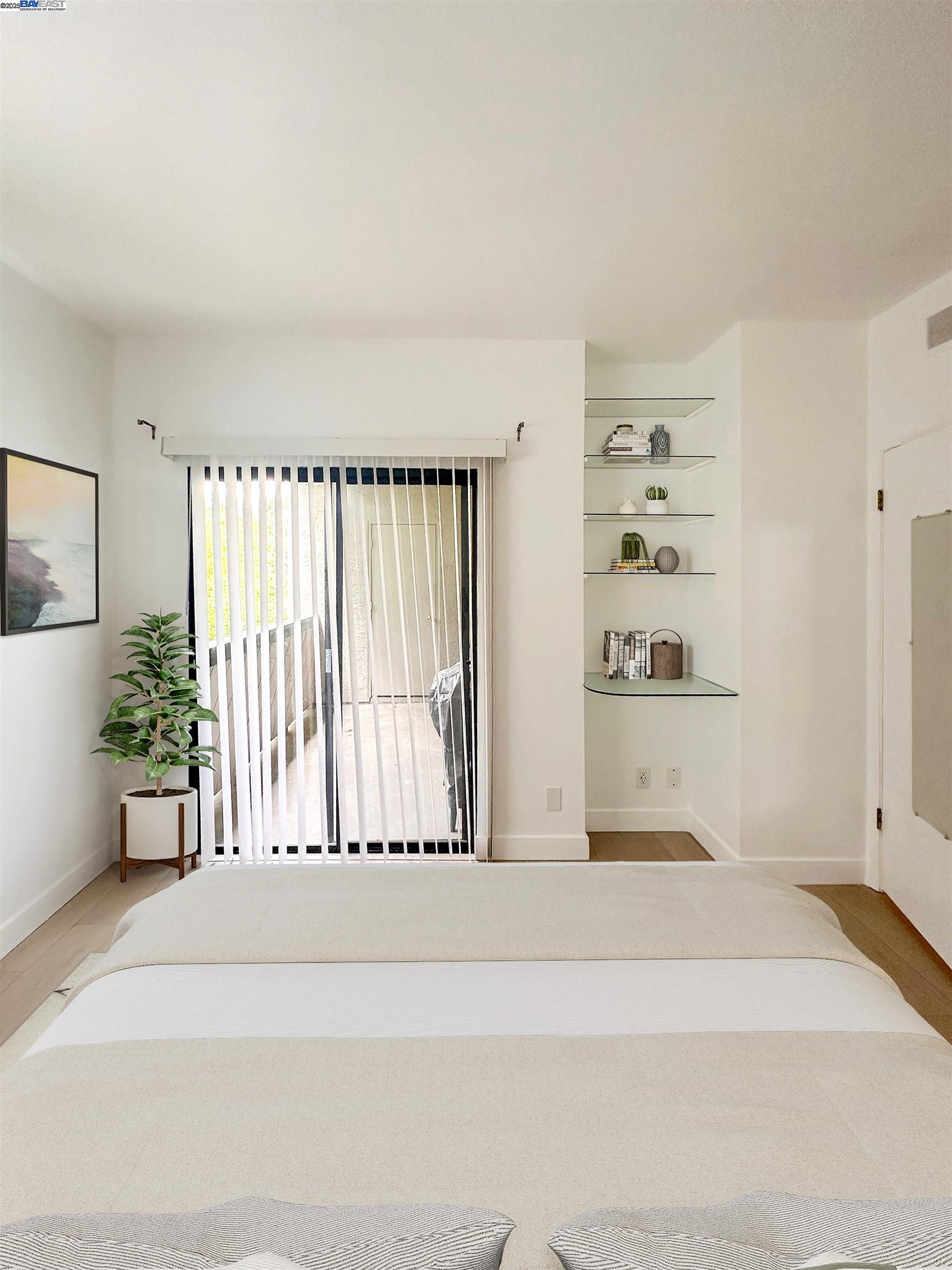 Detail Gallery Image 5 of 8 For 1256 Stanhope Lane #249,  Hayward,  CA 94545 - 1 Beds | 1 Baths
