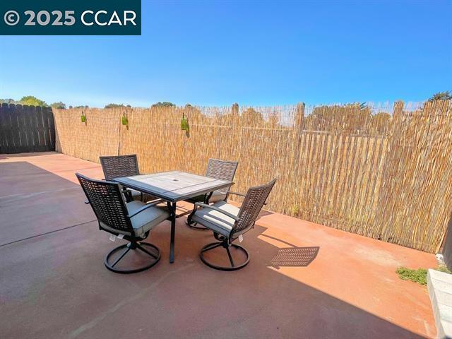 Detail Gallery Image 11 of 12 For 232 Oneil Cir, Hercules,  CA 94547 - 2 Beds | 2 Baths