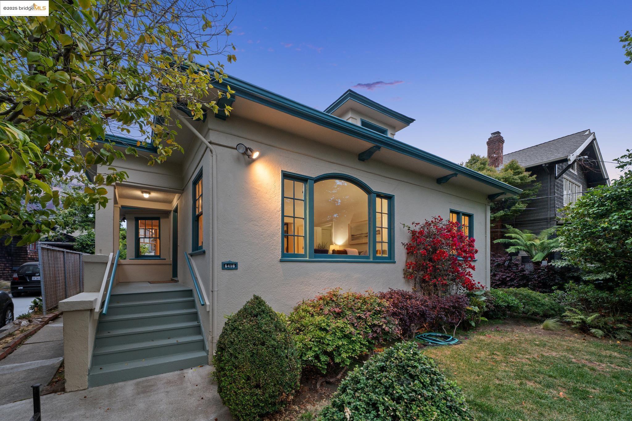 Detail Gallery Image 2 of 39 For 6456 Hillegass Ave, Oakland,  CA 94618 - – Beds | – Baths