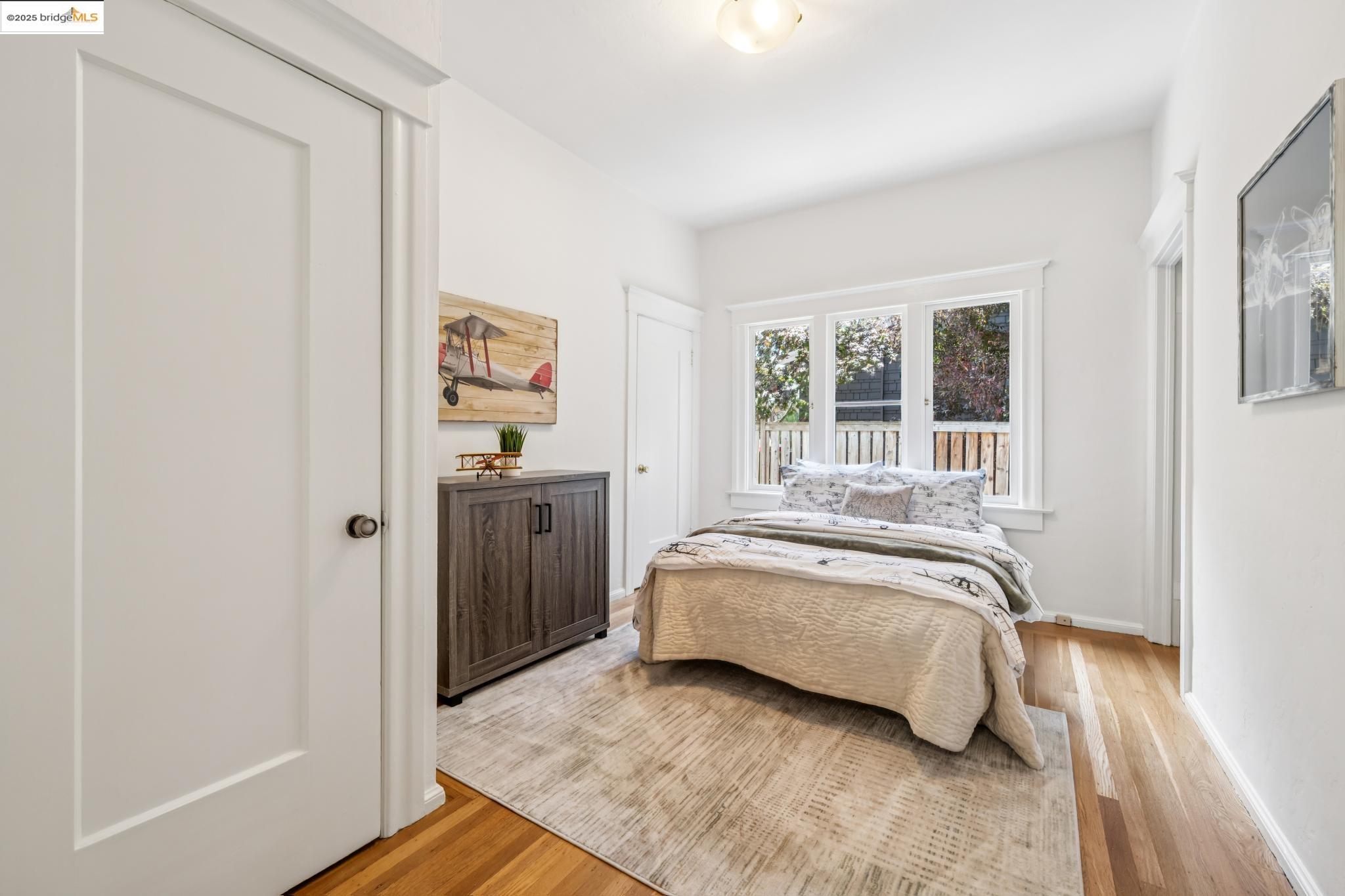 Detail Gallery Image 19 of 39 For 6456 Hillegass Ave, Oakland,  CA 94618 - – Beds | – Baths