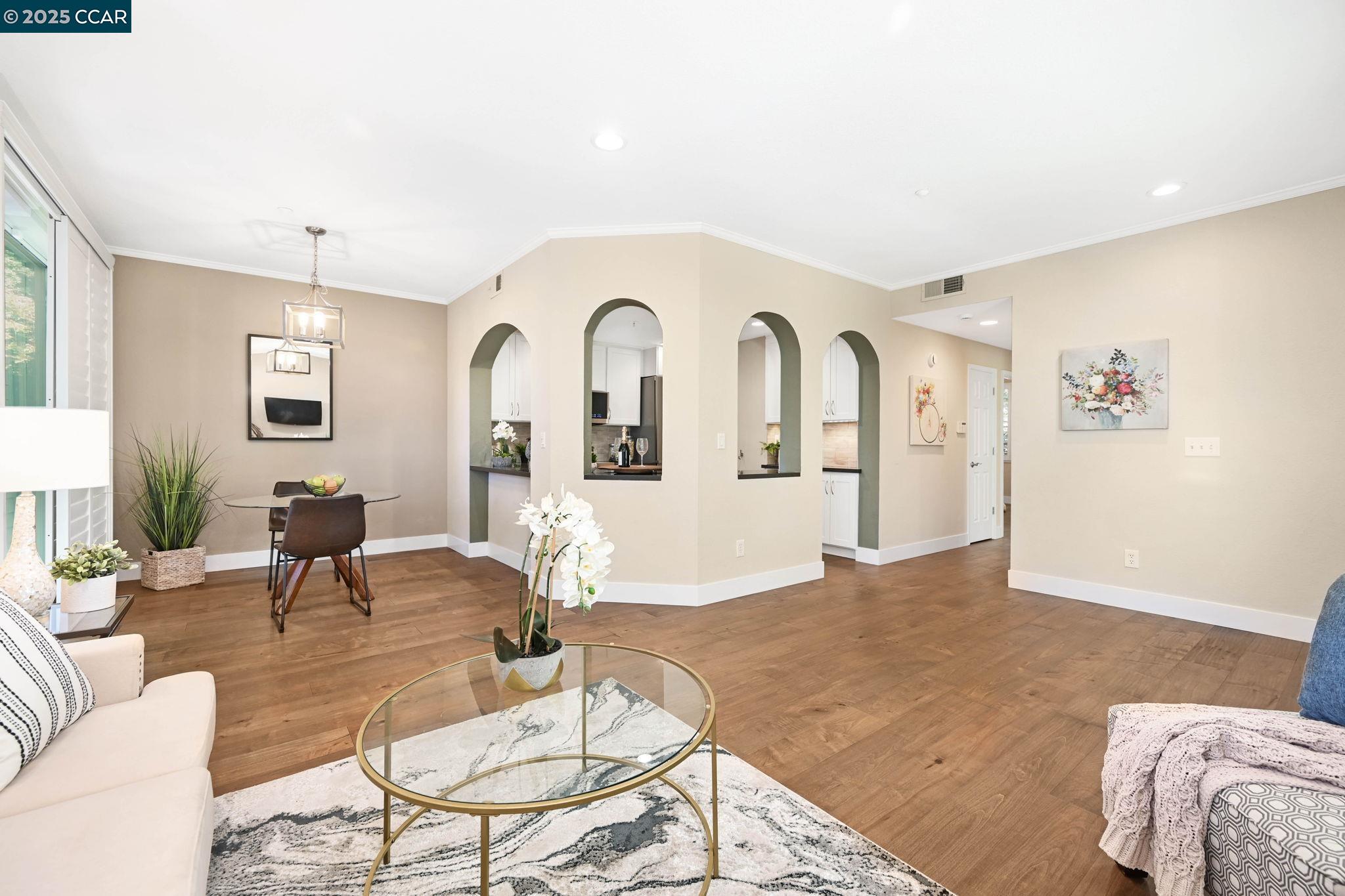 Photo #7: 41106047 Listing: Photo #7