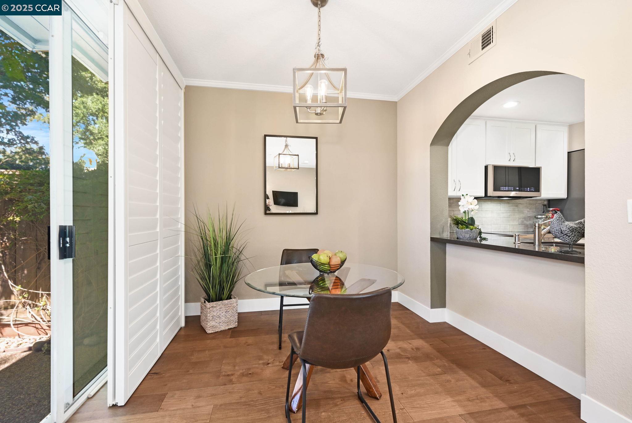 Photo #8: 41106047 Listing: Photo #8