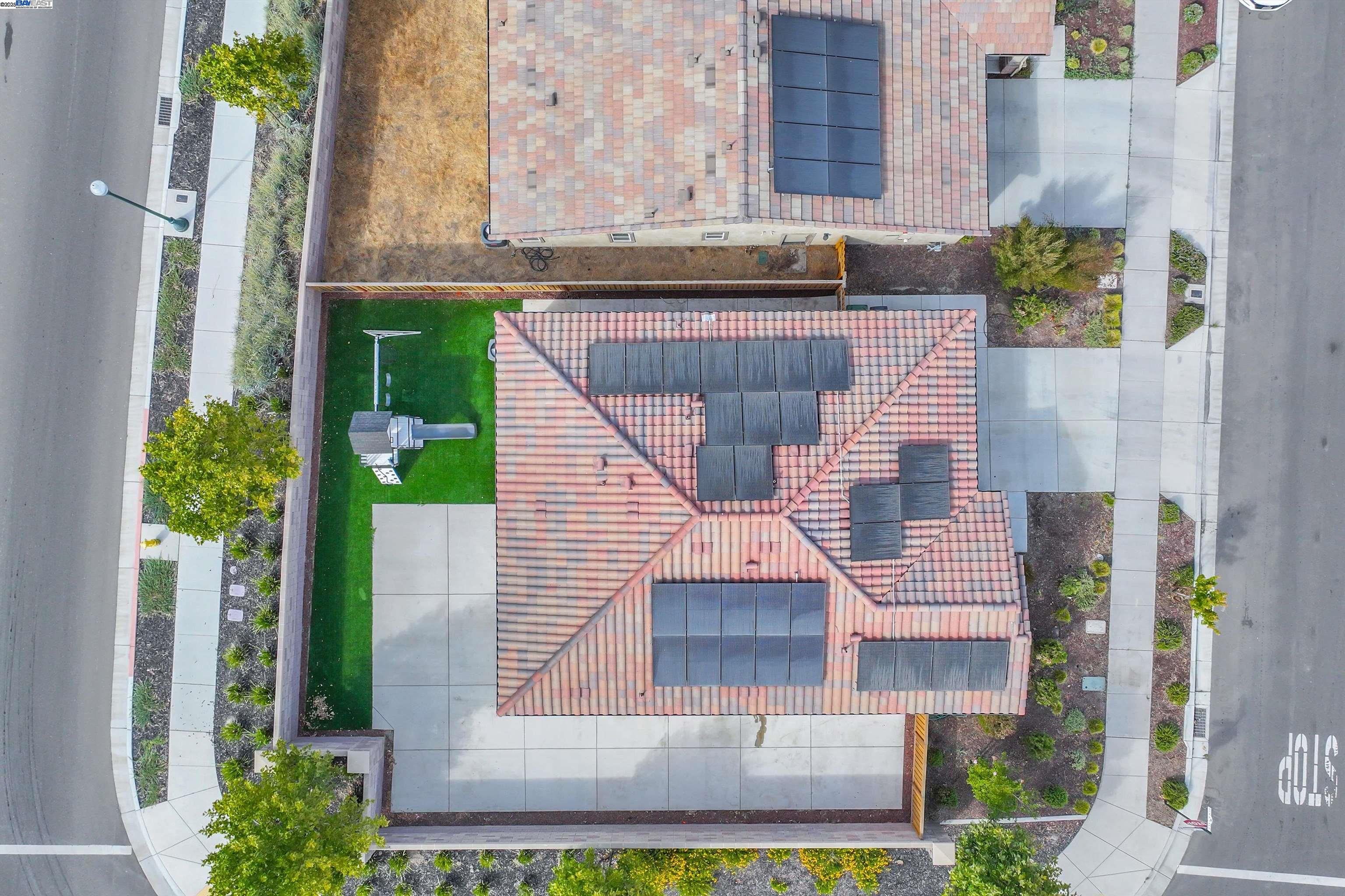 Detail Gallery Image 36 of 39 For 15455 Folktale Way, Lathrop,  CA 95330 - 3 Beds | 2 Baths