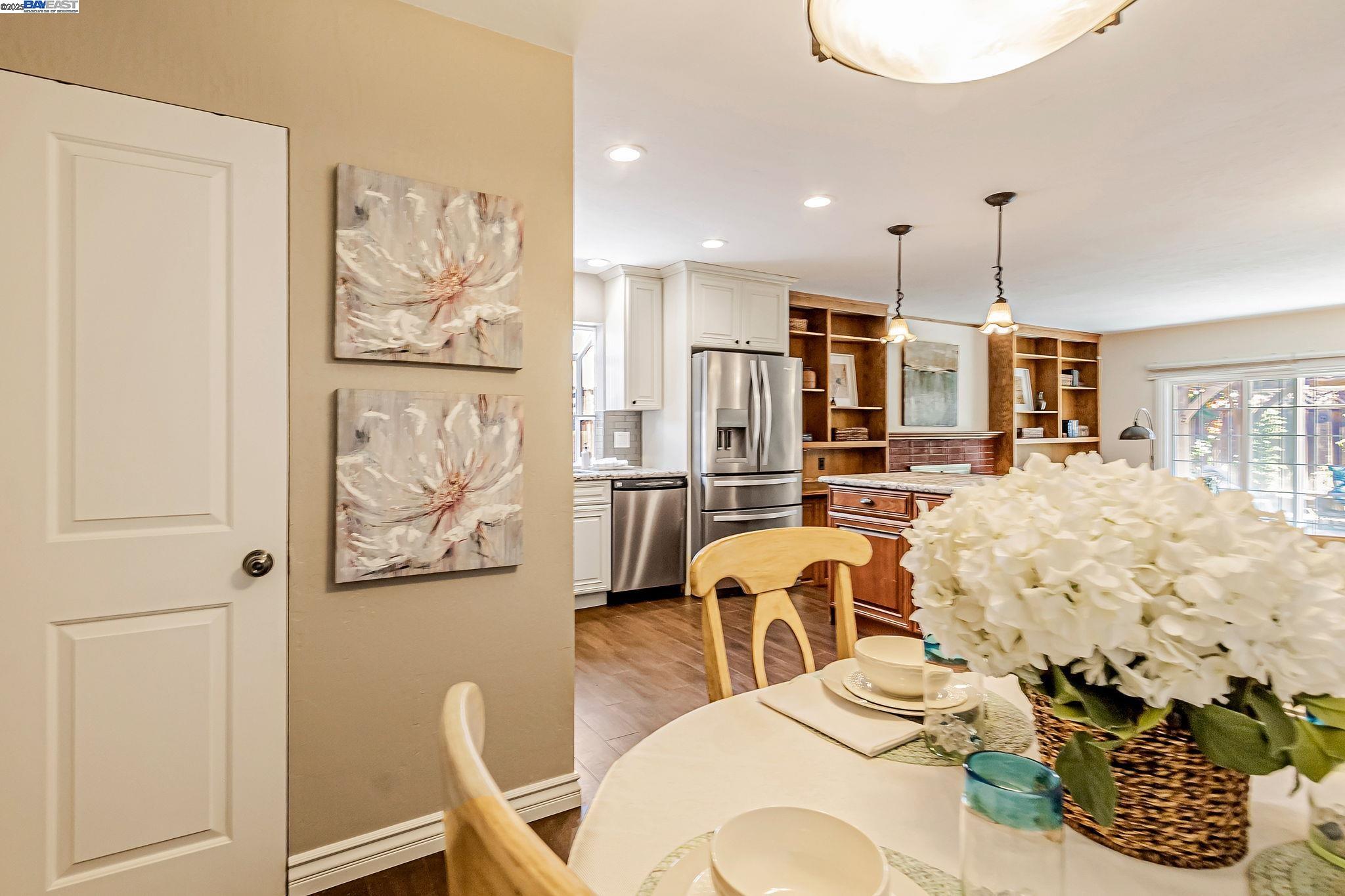 Detail Gallery Image 12 of 32 For 6290 Lillian Way, San Jose,  CA 95120 - 3 Beds | 2 Baths