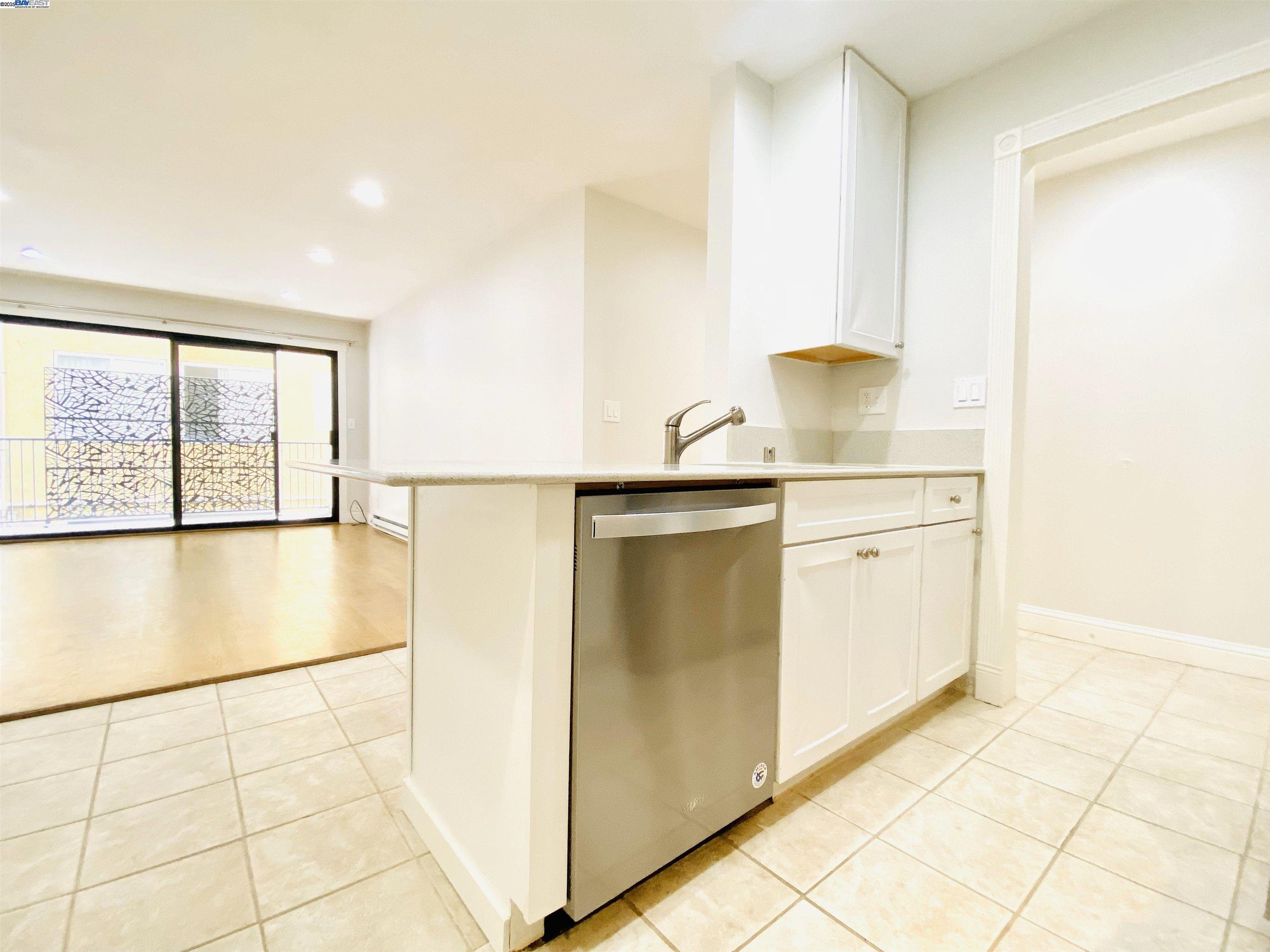 Photo #22: 41106057 Listing: Photo #22